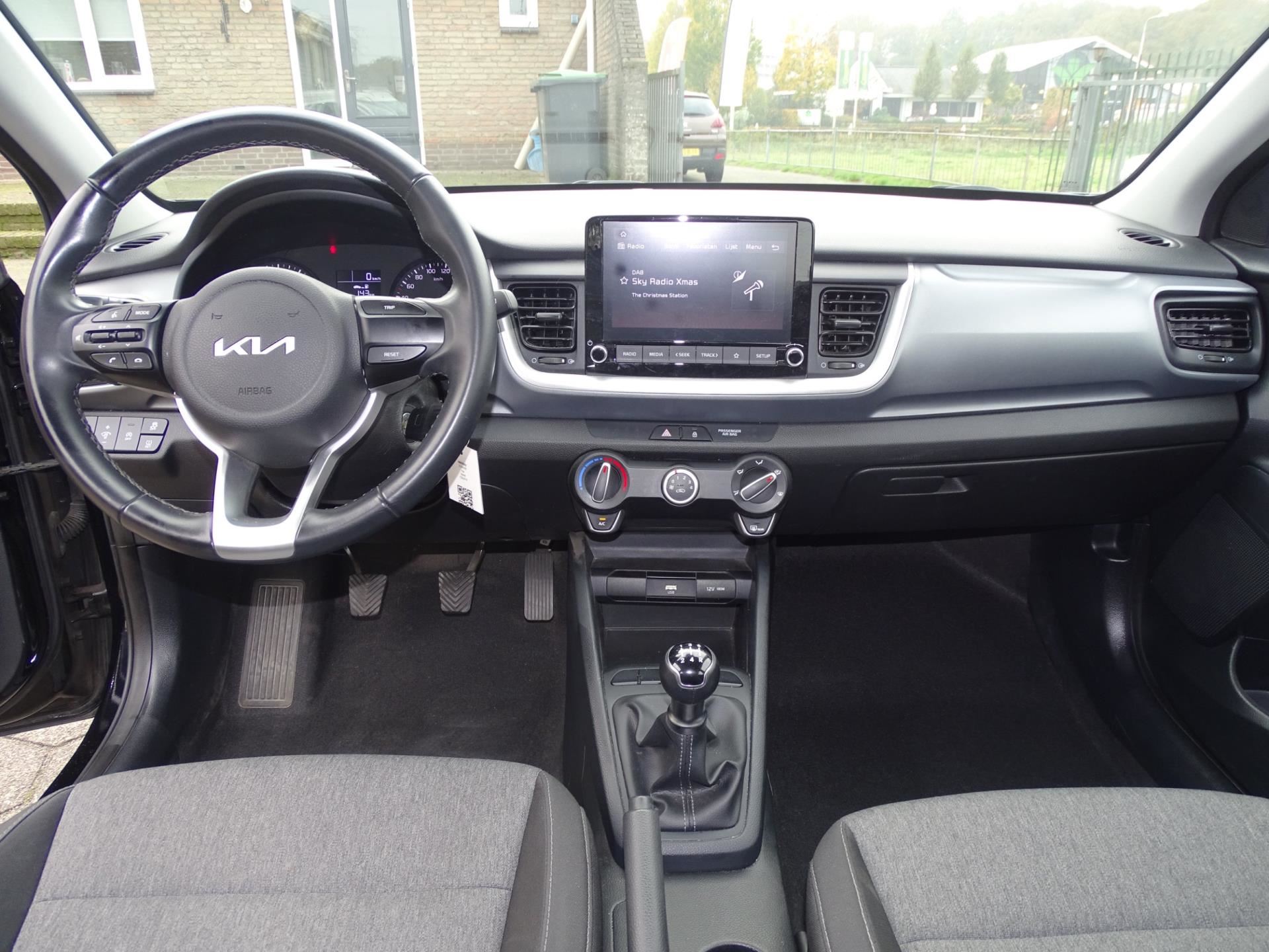 Kia Stonic 1.2 Urban Edition (2022), foto 10