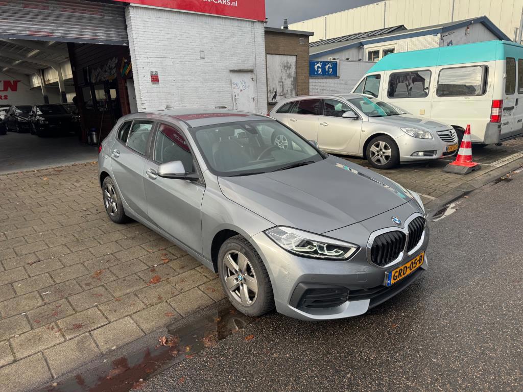 BMW 1-Serie 118i Executive (2022), foto 6