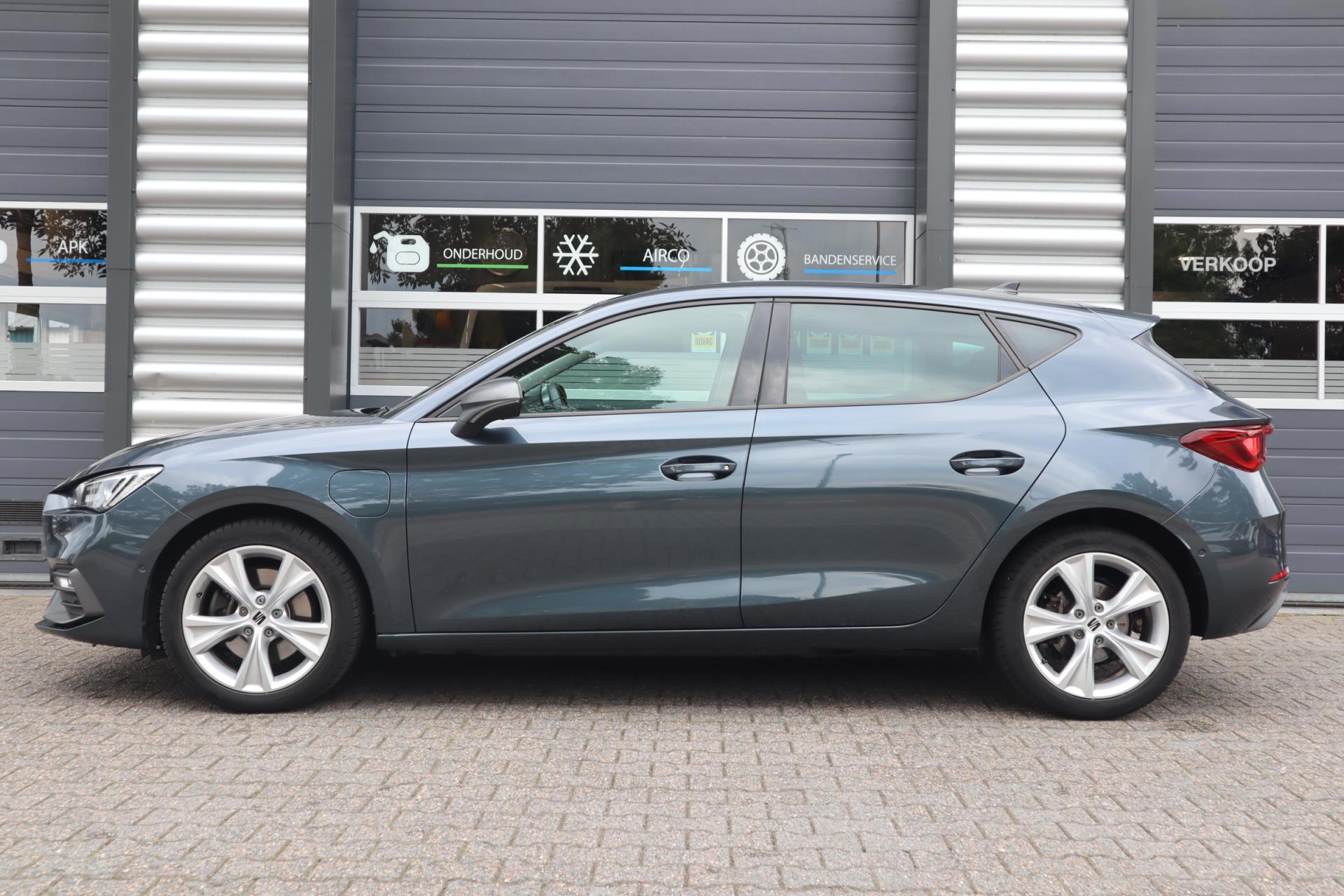 Seat Leon Sportstourer 1.4 TSI eHybrid PHEV FR Business Intense (2021), foto 8