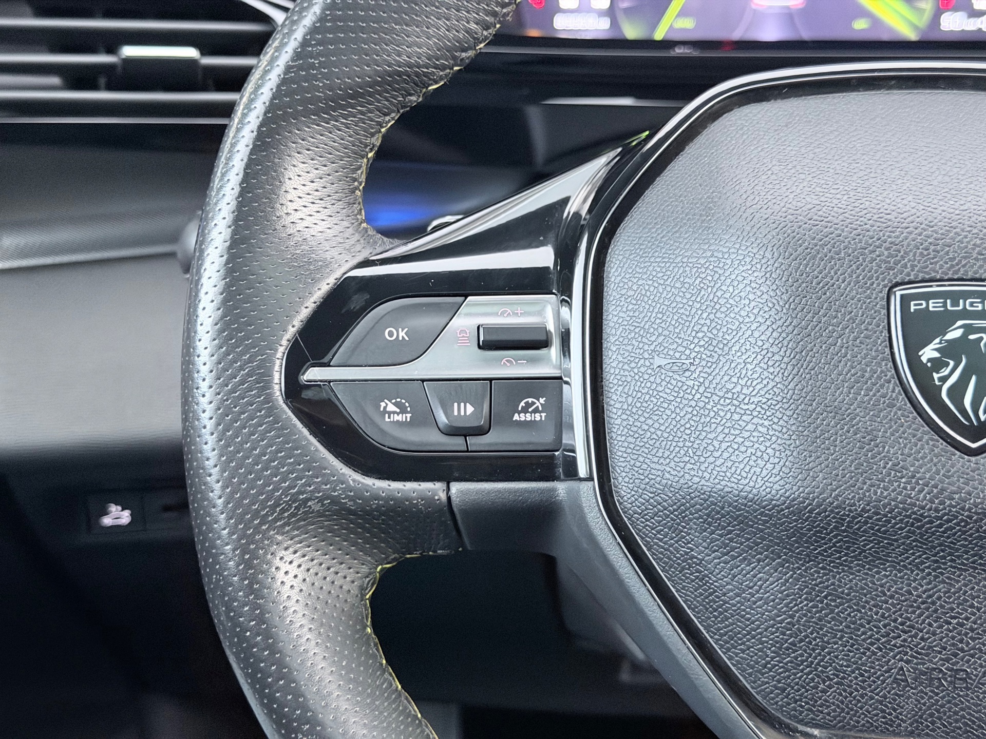 Peugeot 308 SW 1.2 PureTech GT Pack Business Massage (2022), foto 14