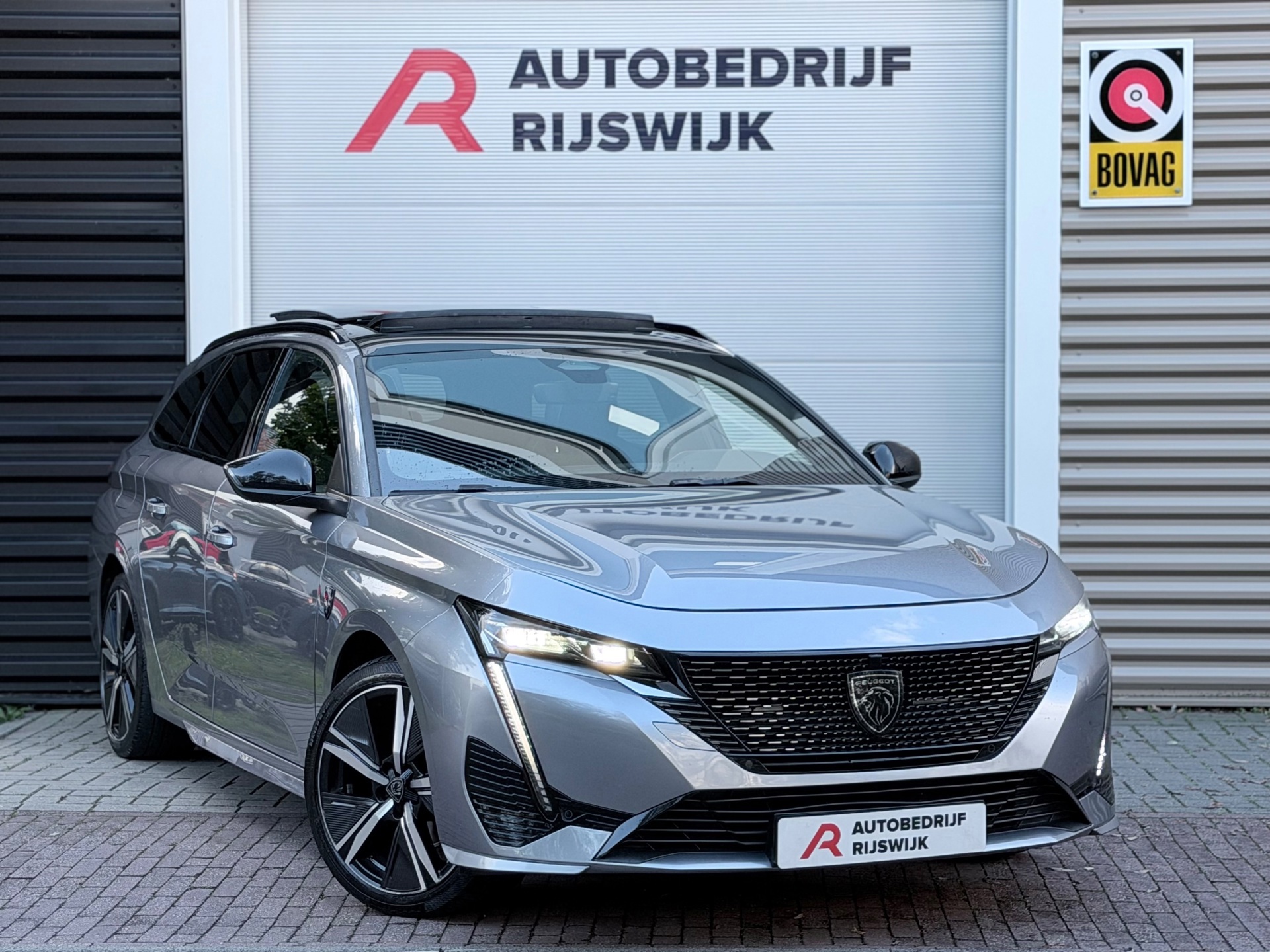 Peugeot 308 SW 1.2 PureTech GT Pack Business Massage (2022), foto 6