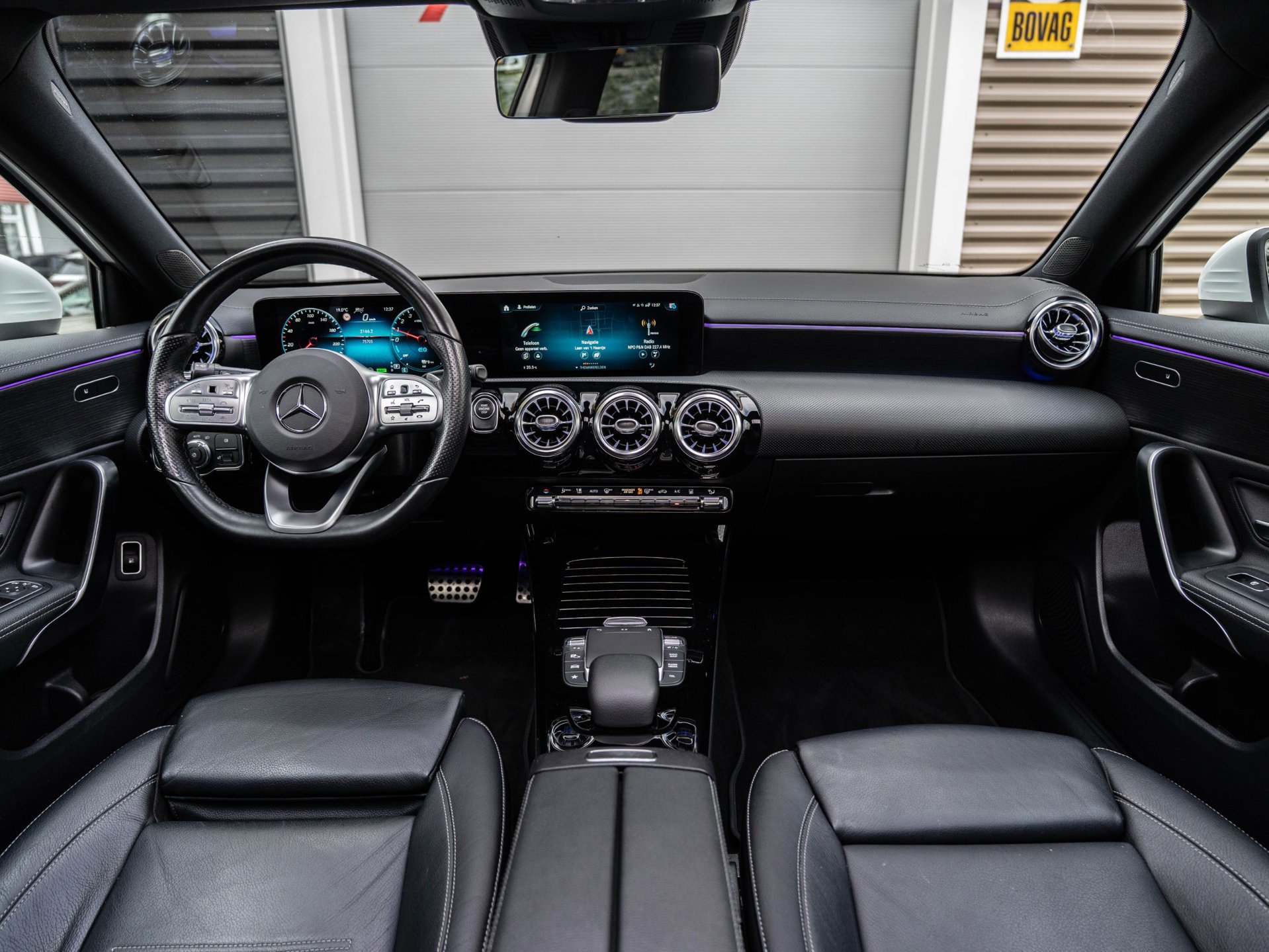 Mercedes-Benz A-klasse 250 e Business Solution AMG (2021), foto 14