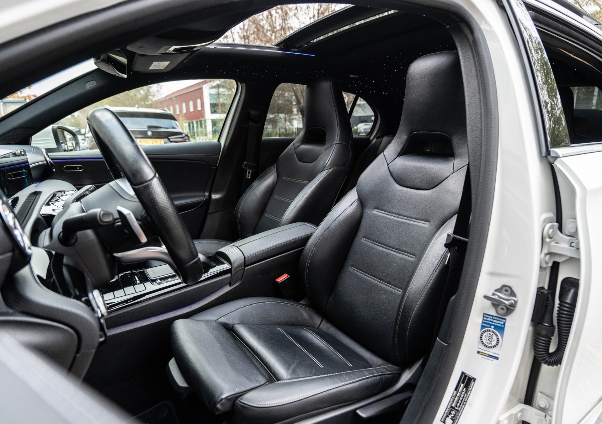 Mercedes-Benz A-klasse 250 e Business Solution AMG (2021), foto 16
