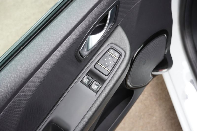 Renault Clio Estate 0.9 TCe Intens (2018), foto 14