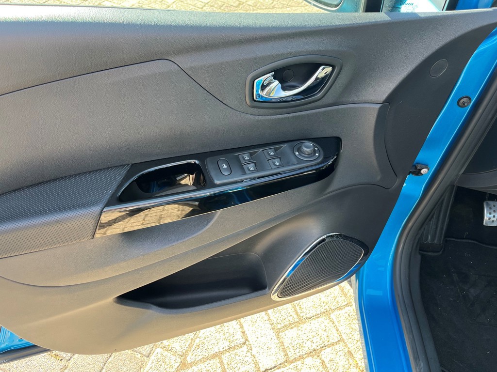 Renault Captur 0.9 TCe Dynamique (2017), foto 10
