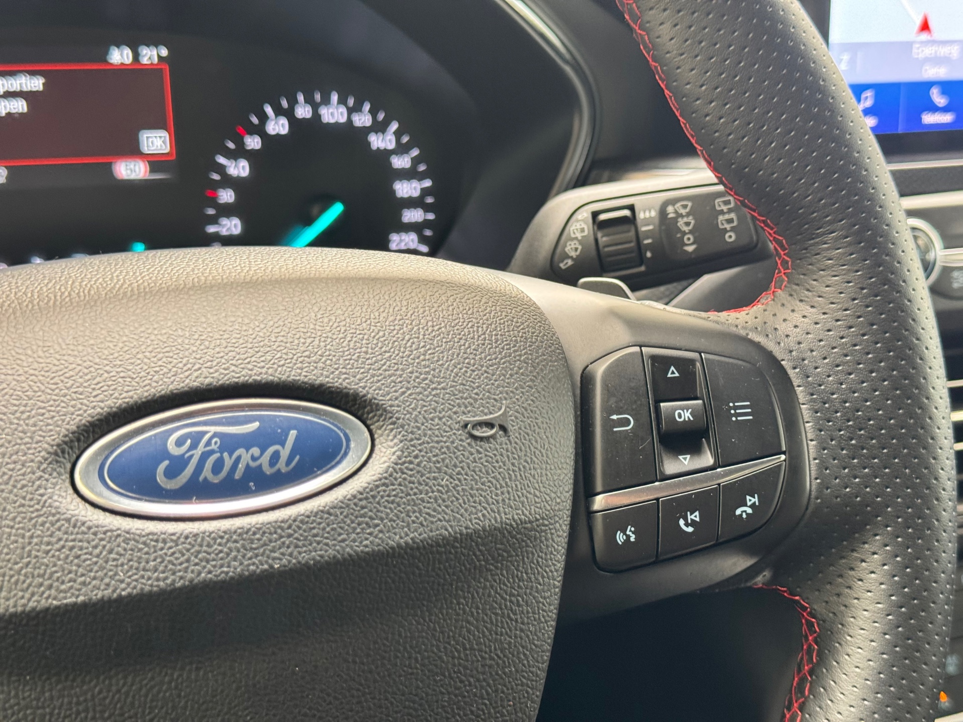 Ford Focus 1.0 EcoBoost ST Line Business (2020), foto 12