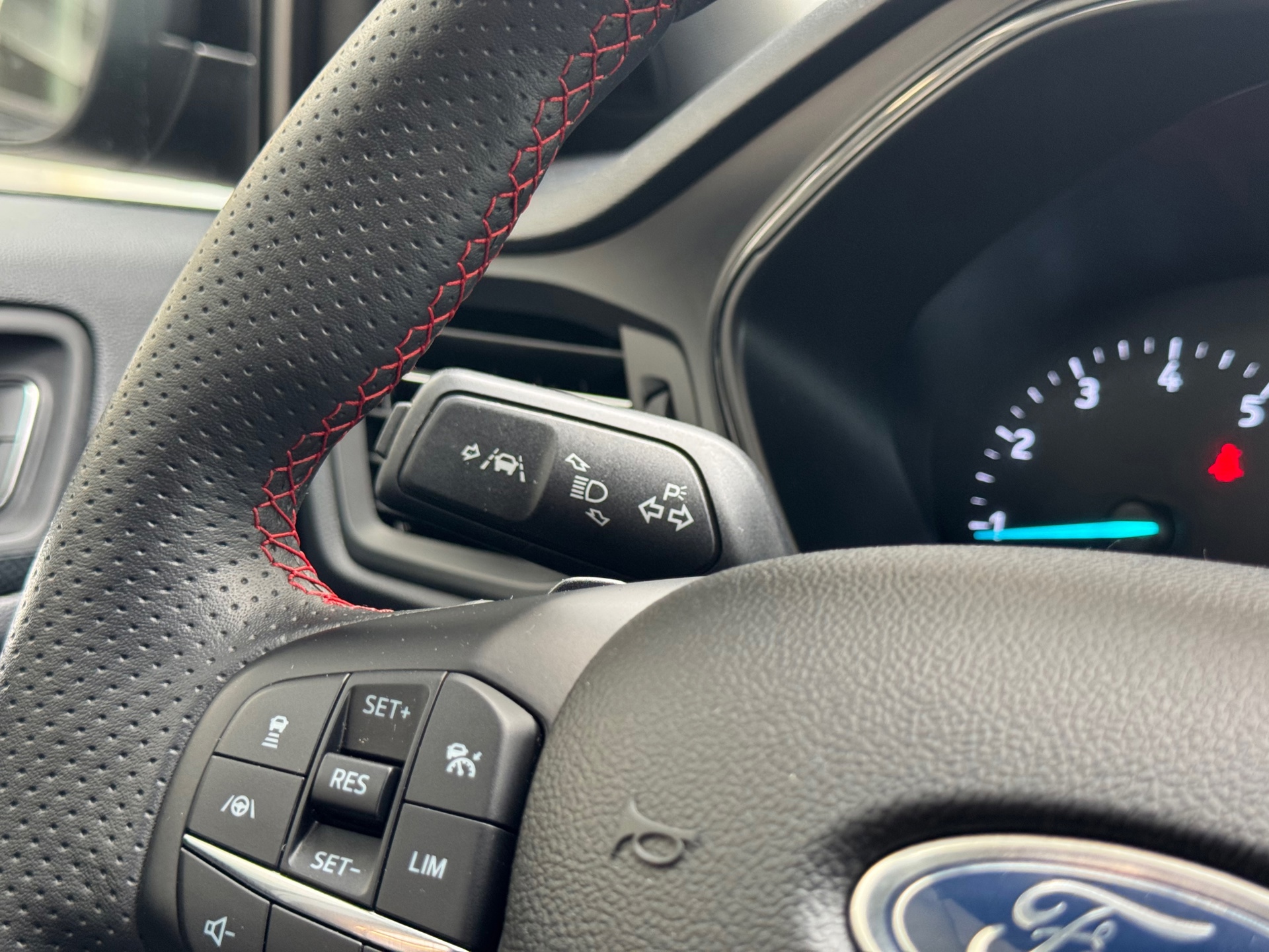 Ford Focus 1.0 EcoBoost ST Line Business (2020), foto 27