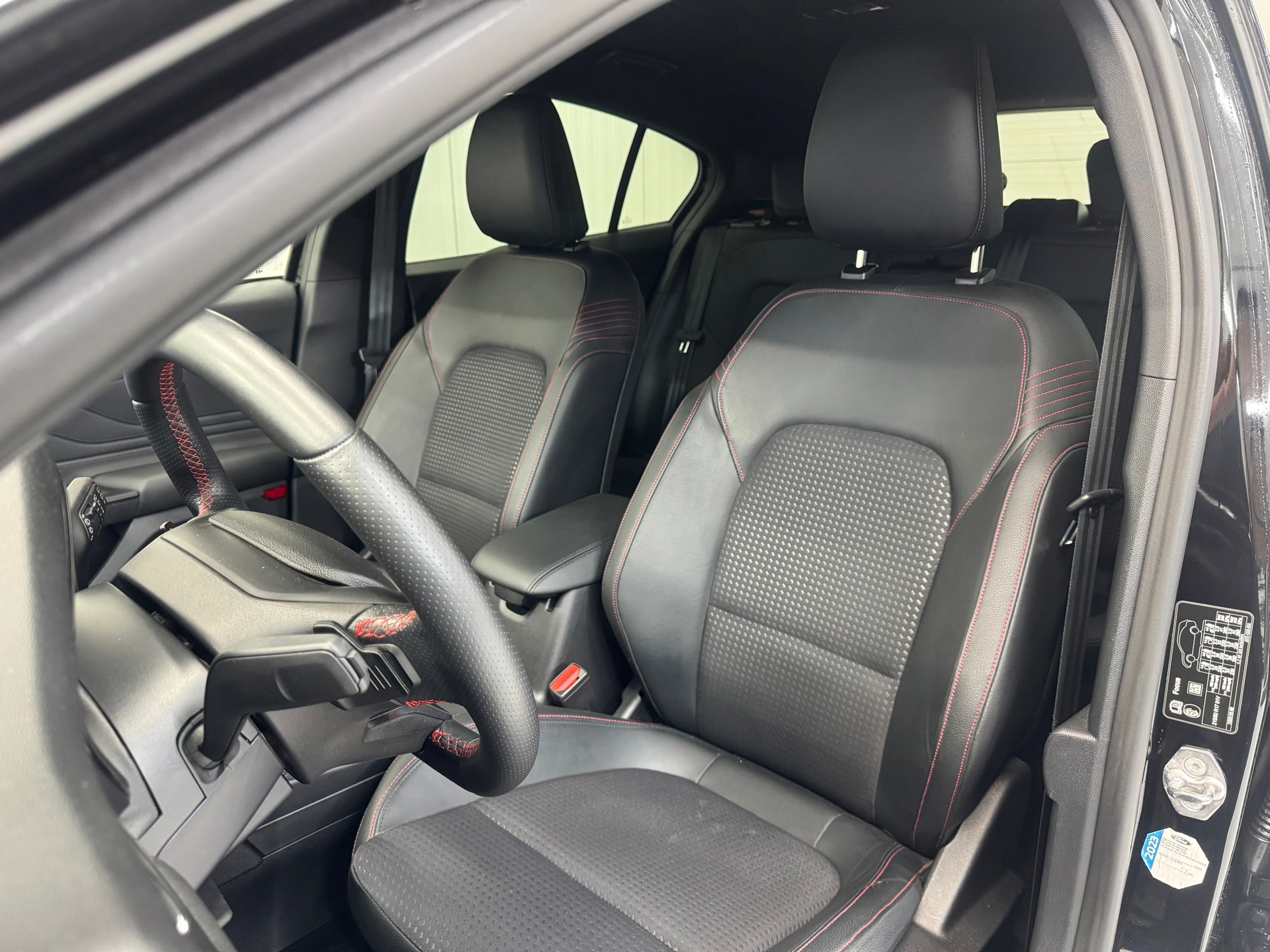 Ford Focus 1.0 EcoBoost ST Line Business (2020), foto 29