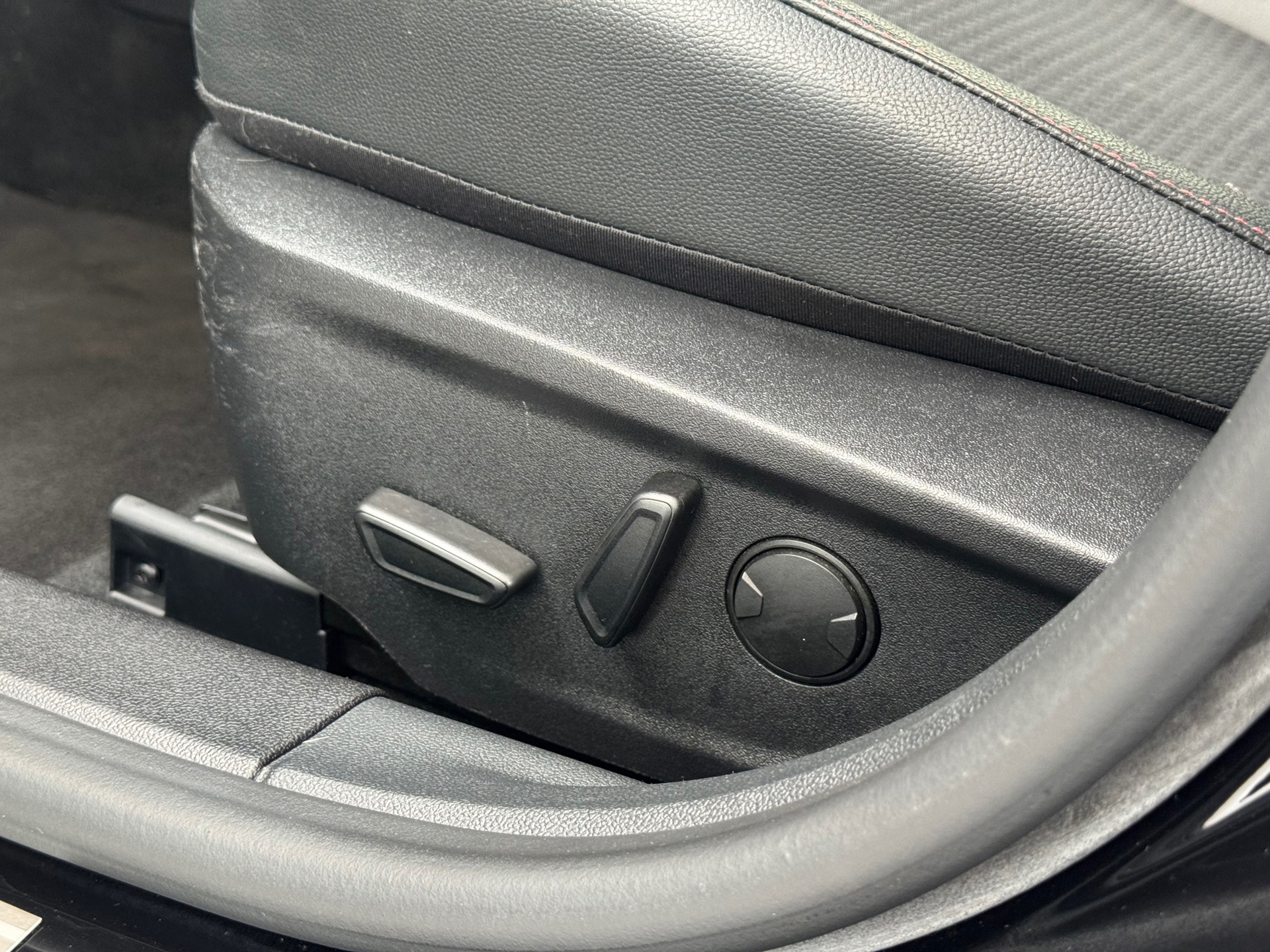 Ford Focus 1.0 EcoBoost ST Line Business (2020), foto 31