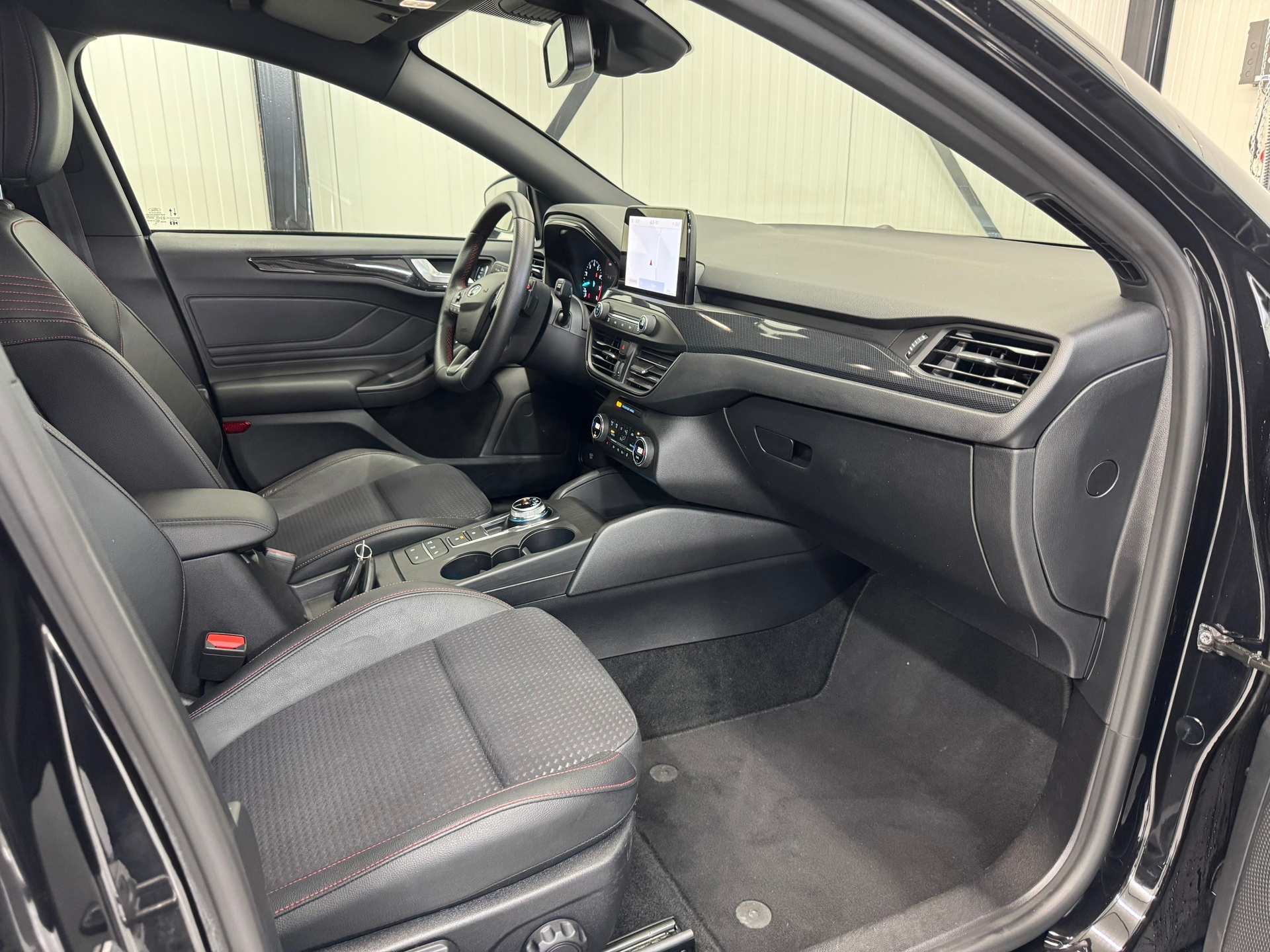 Ford Focus 1.0 EcoBoost ST Line Business (2020), foto 7