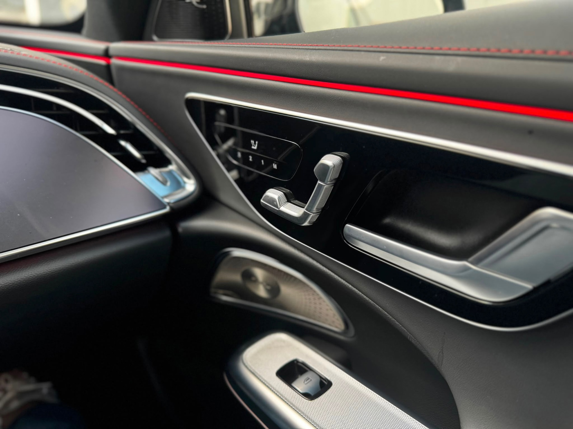 Mercedes-Benz E-klasse AMG 53 4MATIC (2025), foto 39