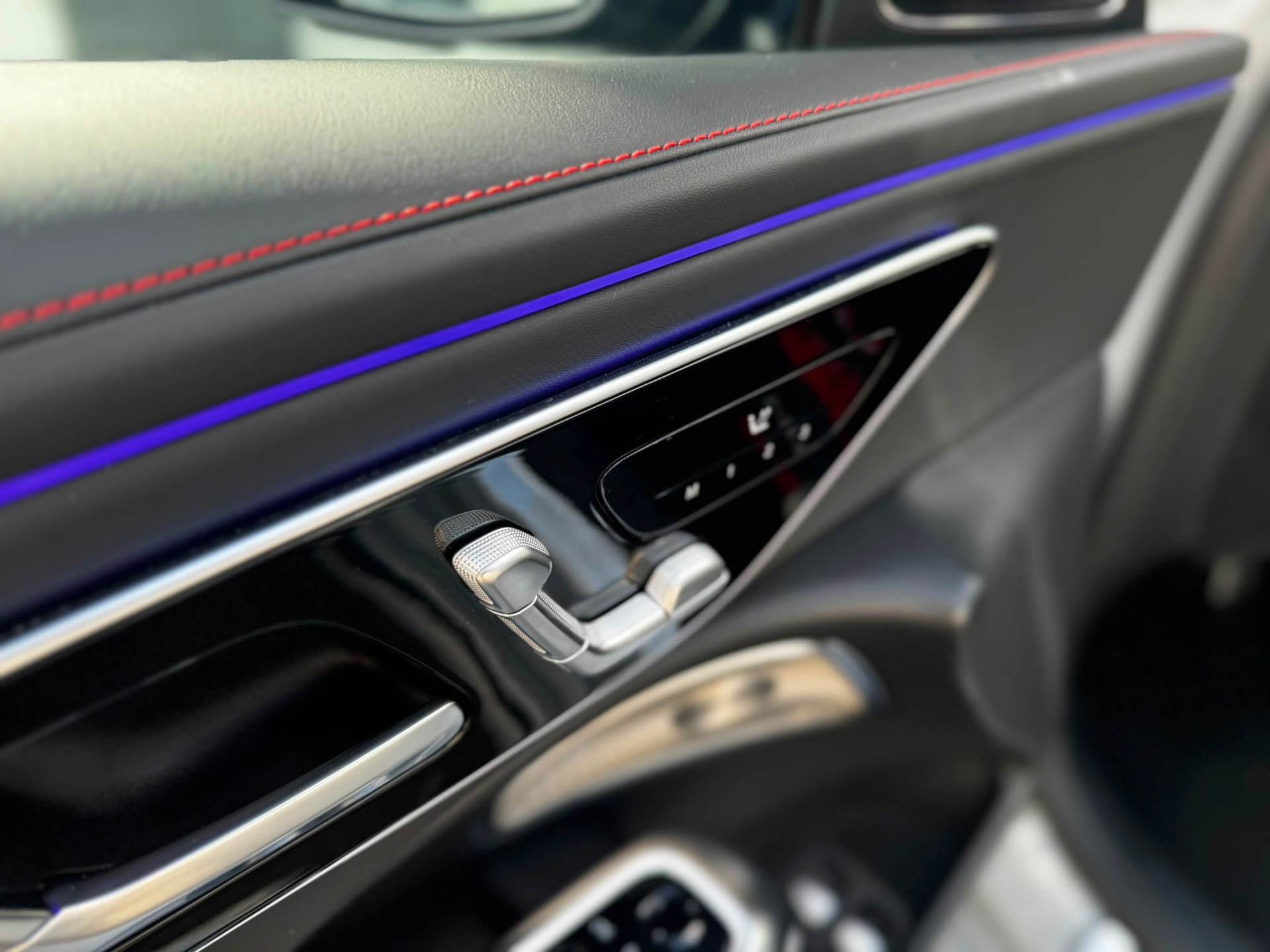 Mercedes-Benz E-klasse AMG 53 4MATIC (2025), foto 61