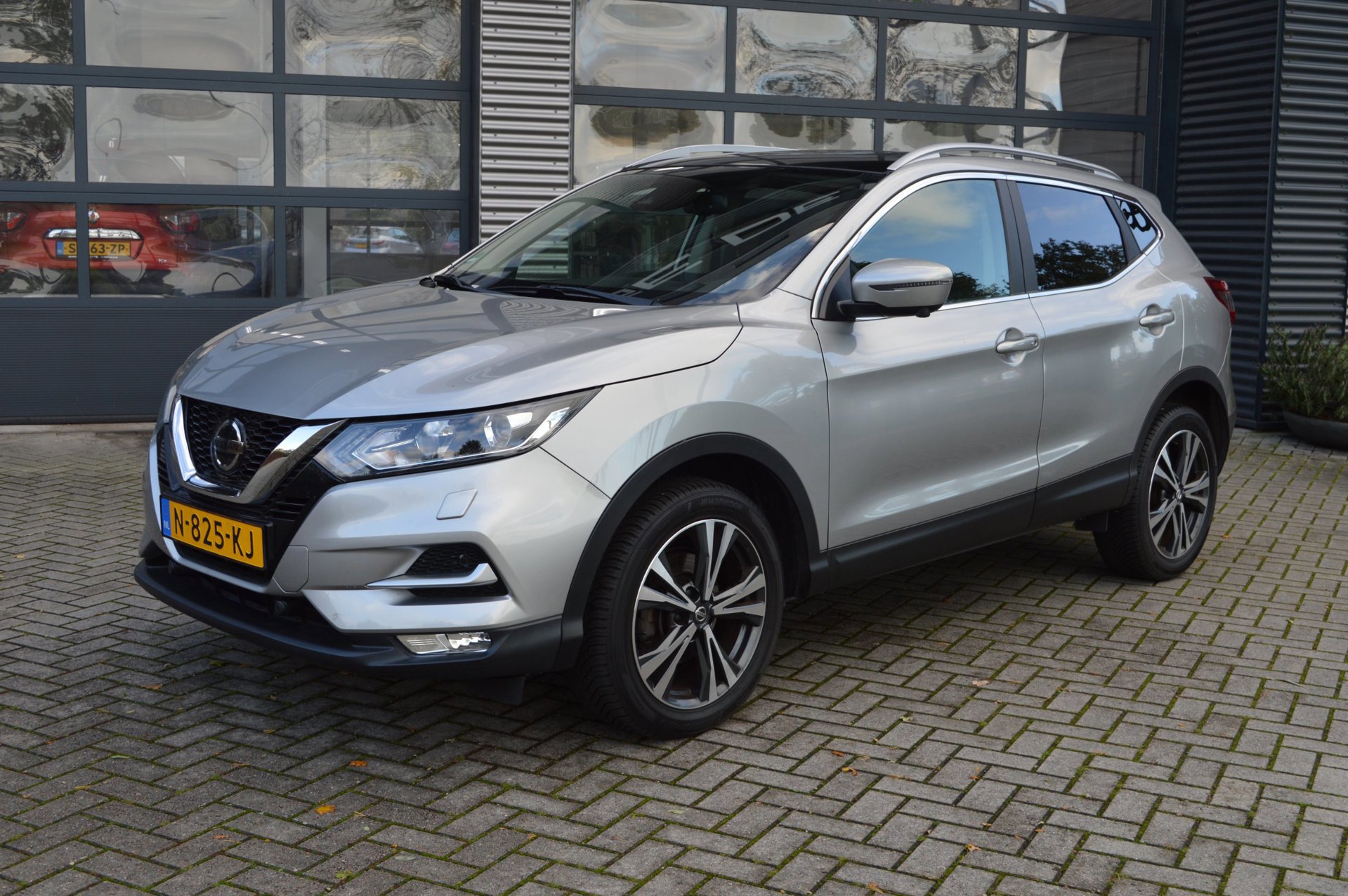 Nissan Qashqai 1.2 N-Connecta (2018), foto 2