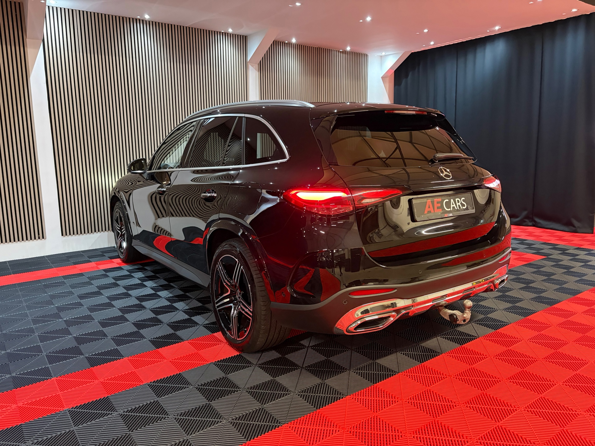 Mercedes-Benz GLC-klasse 300e 4MATIC AMG Line (2023), foto 17