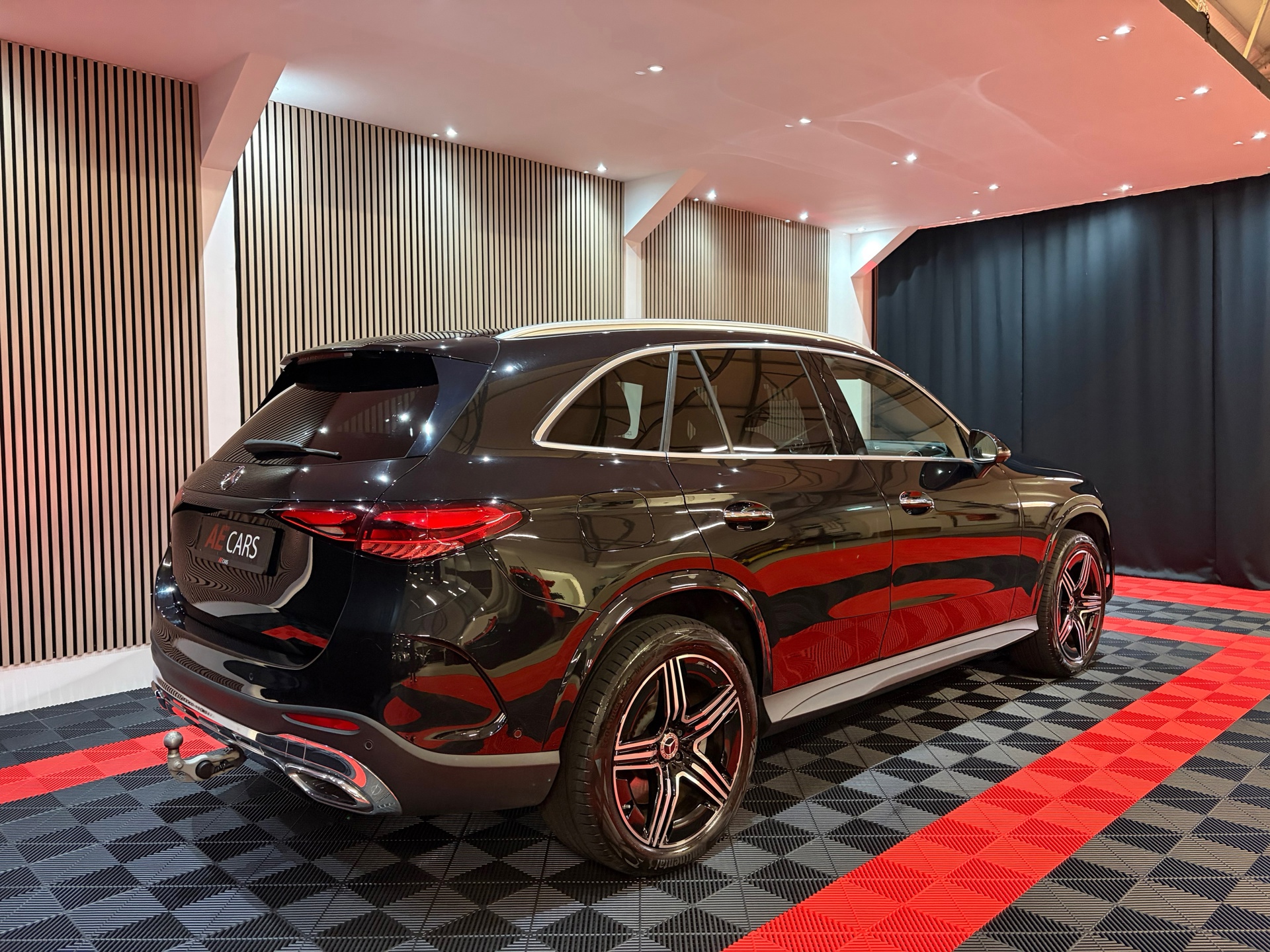 Mercedes-Benz GLC-klasse 300e 4MATIC AMG Line (2023), foto 6