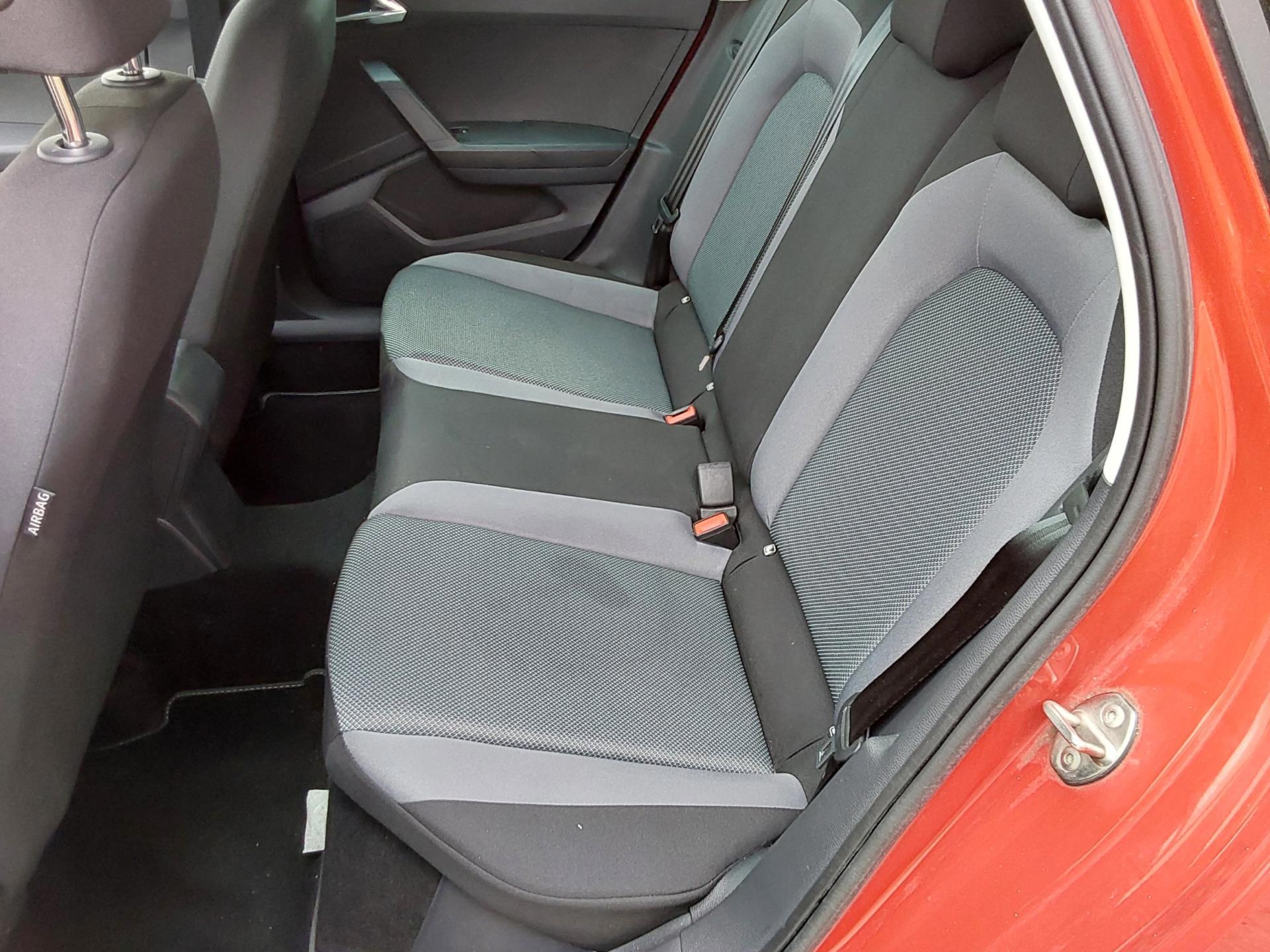 Seat Arona 1.0 TSI Style Business Intense (2021), foto 9