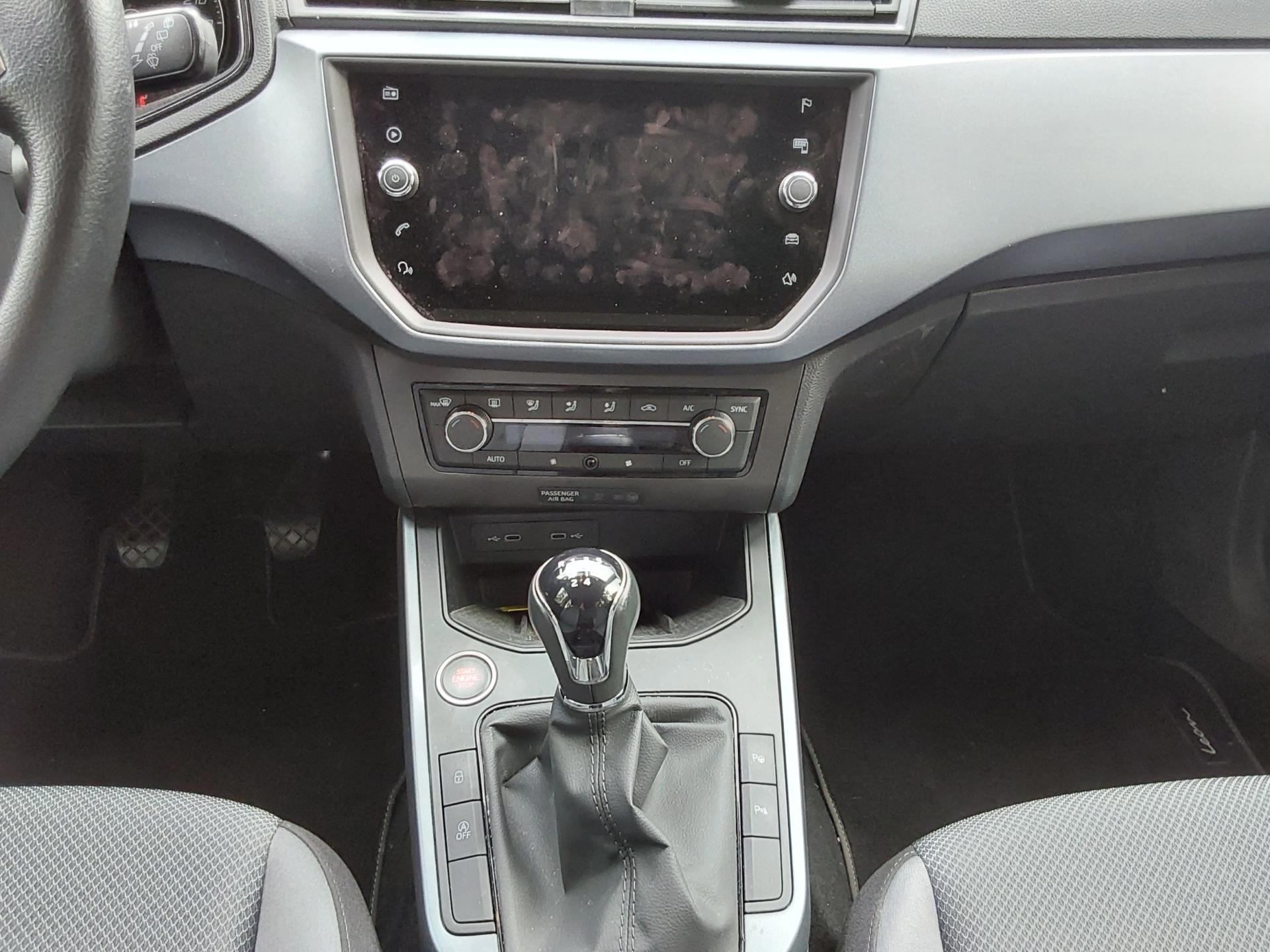Seat Arona 1.0 TSI Style Business Intense (2021), foto 10