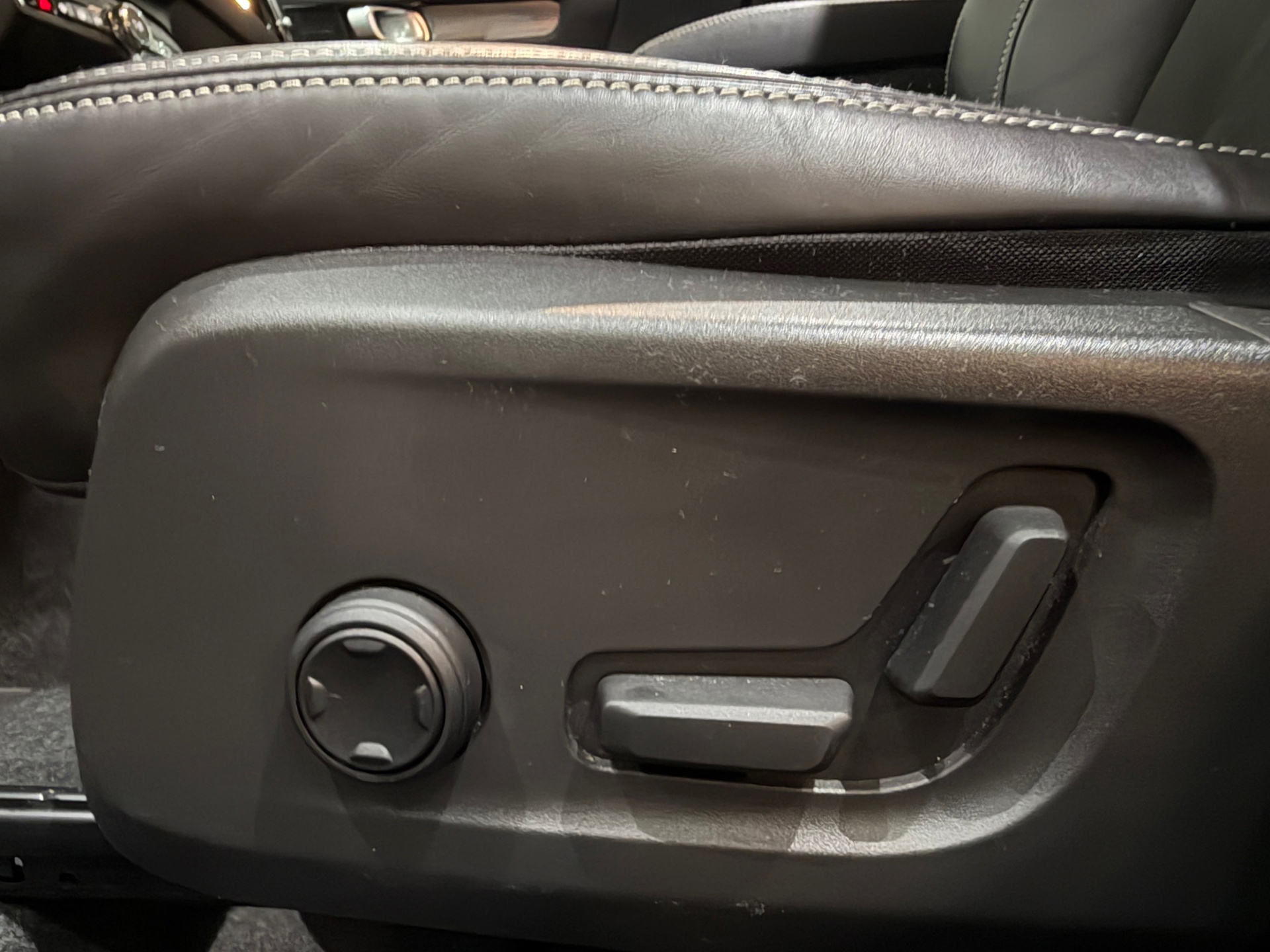 Volvo XC40 1.5 T4 Recharge R-Design 211pk (2022), foto 13