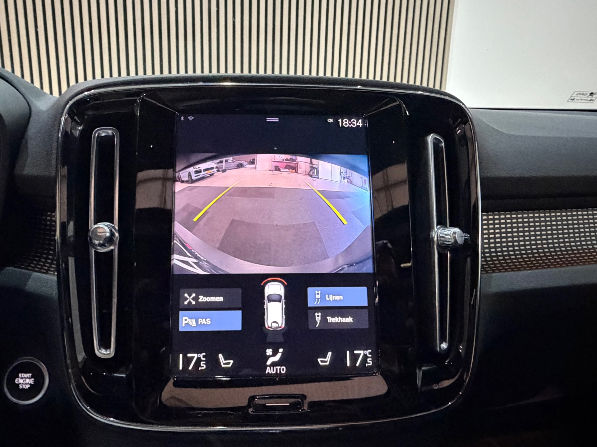 Volvo XC40 1.5 T4 Recharge R-Design 211pk (2022), foto 15
