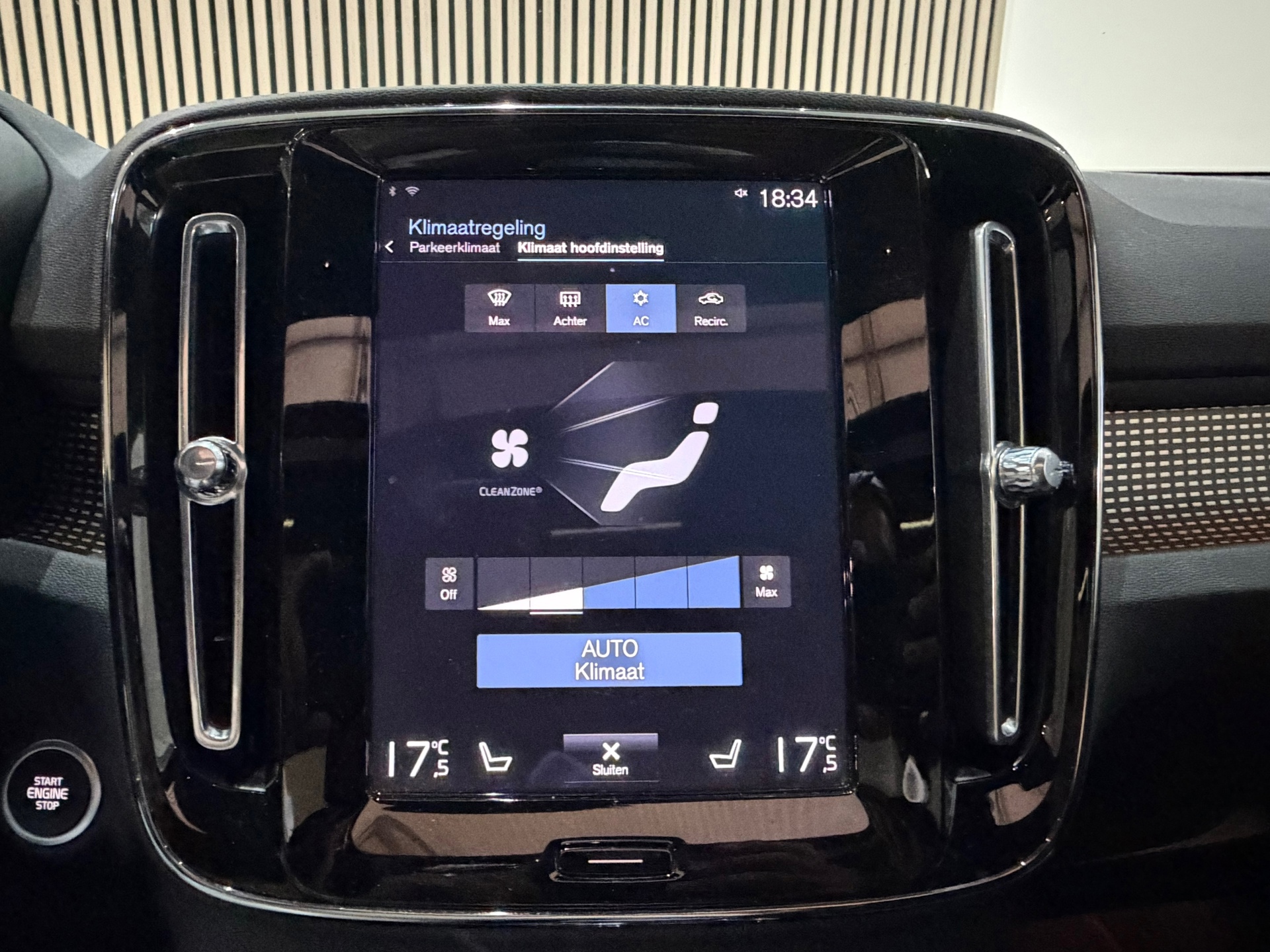 Volvo XC40 1.5 T4 Recharge R-Design 211pk (2022), foto 16