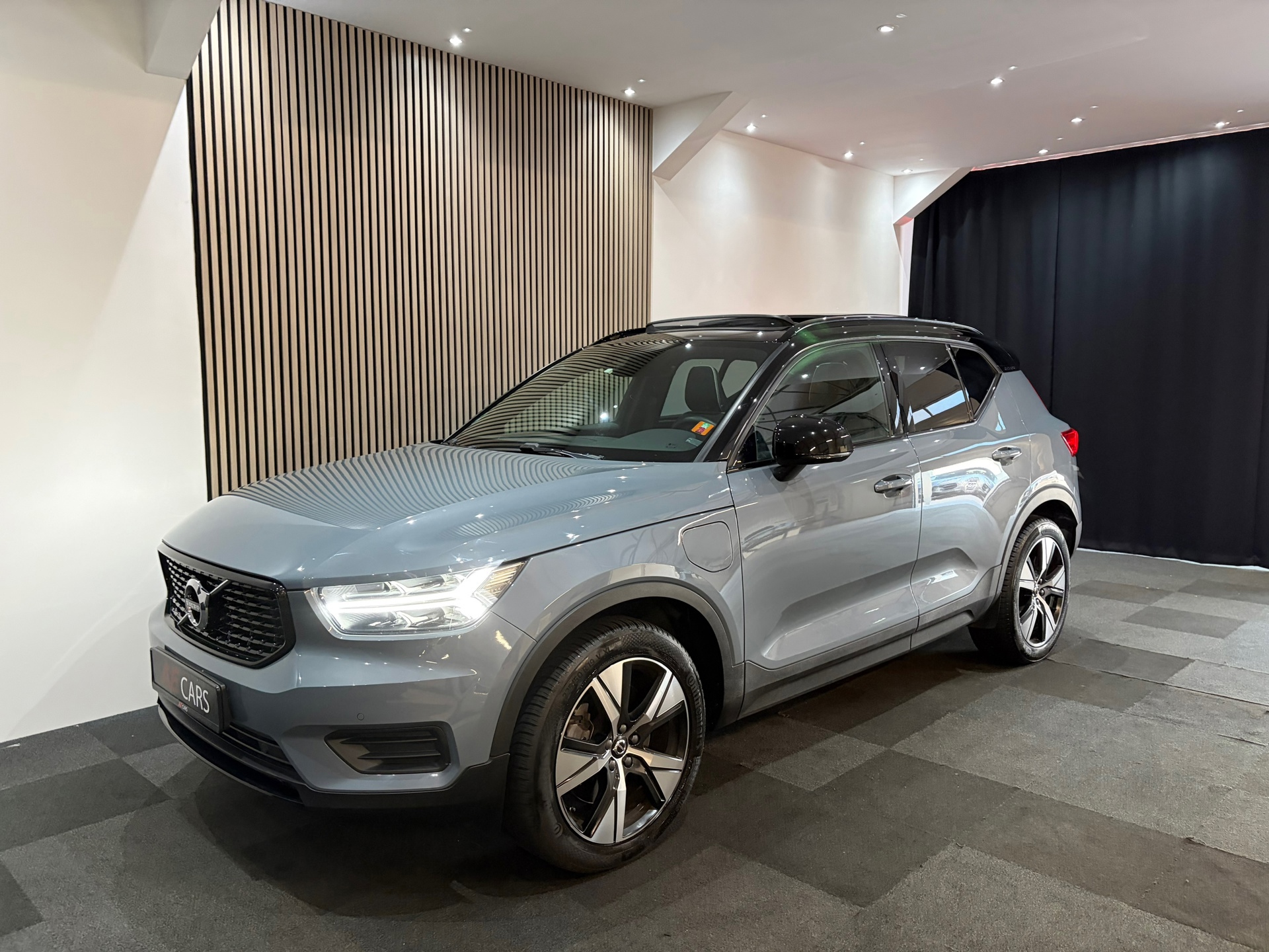 Volvo XC40 1.5 T4 Recharge R-Design 211pk (2022), foto 6