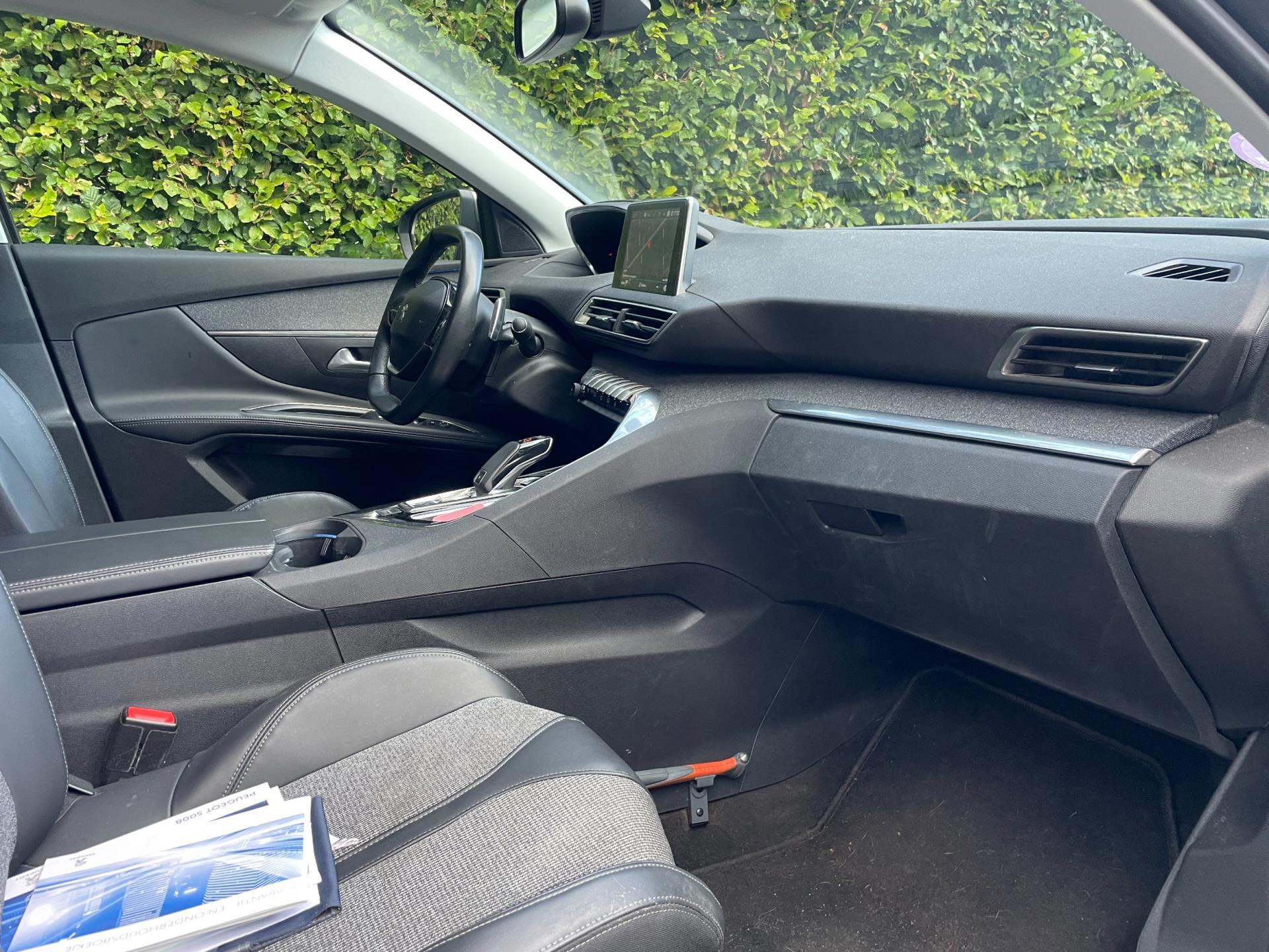 Peugeot 5008 1.2 PureTech Allure-Camera-7 Pers-NL auto-18"-1 (2017), foto 6