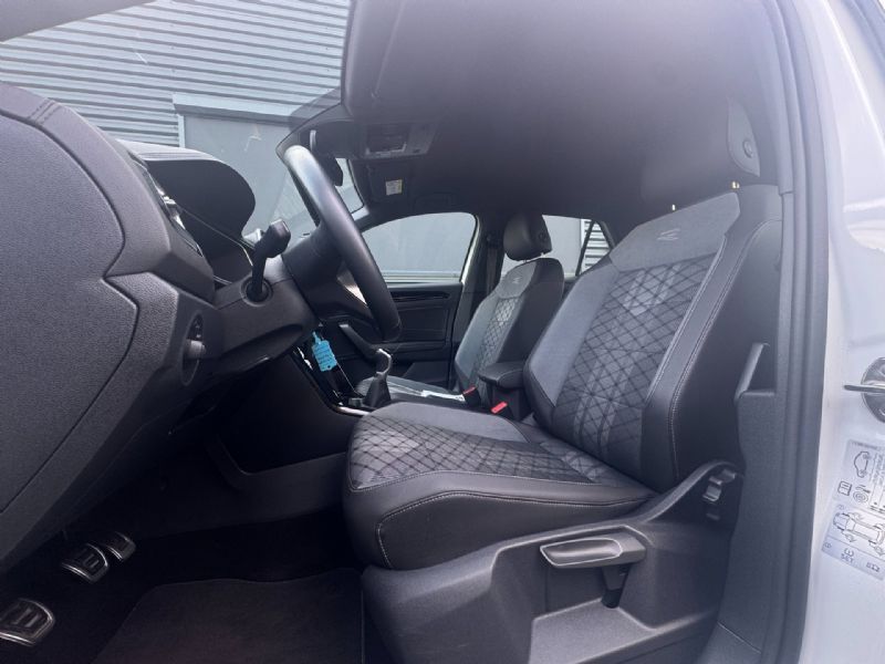 Volkswagen T-Roc 1.0 TSI R-Line IQ-light (2024), foto 12