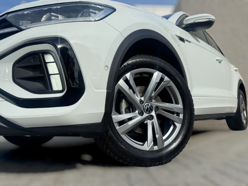 Volkswagen T-Roc 1.0 TSI R-Line IQ-light (2024), foto 3