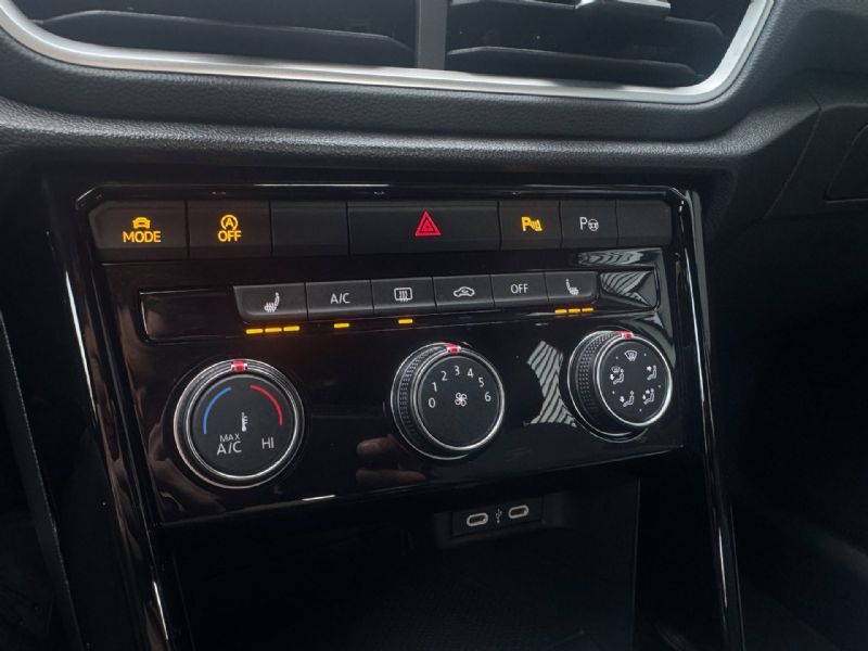 Volkswagen T-Roc 1.0 TSI R-Line IQ-light (2024), foto 31