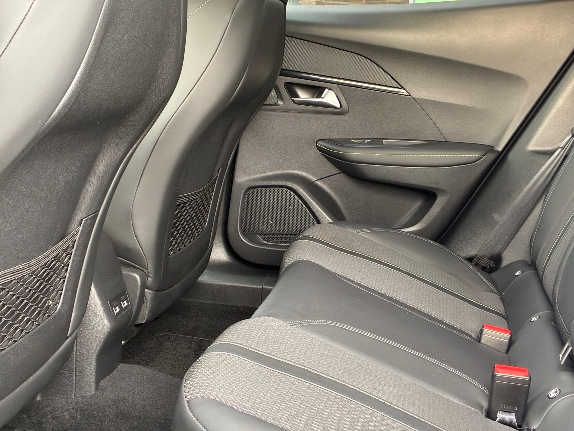 Peugeot 2008 1.2 PureTech GT-Line (2020), foto 17