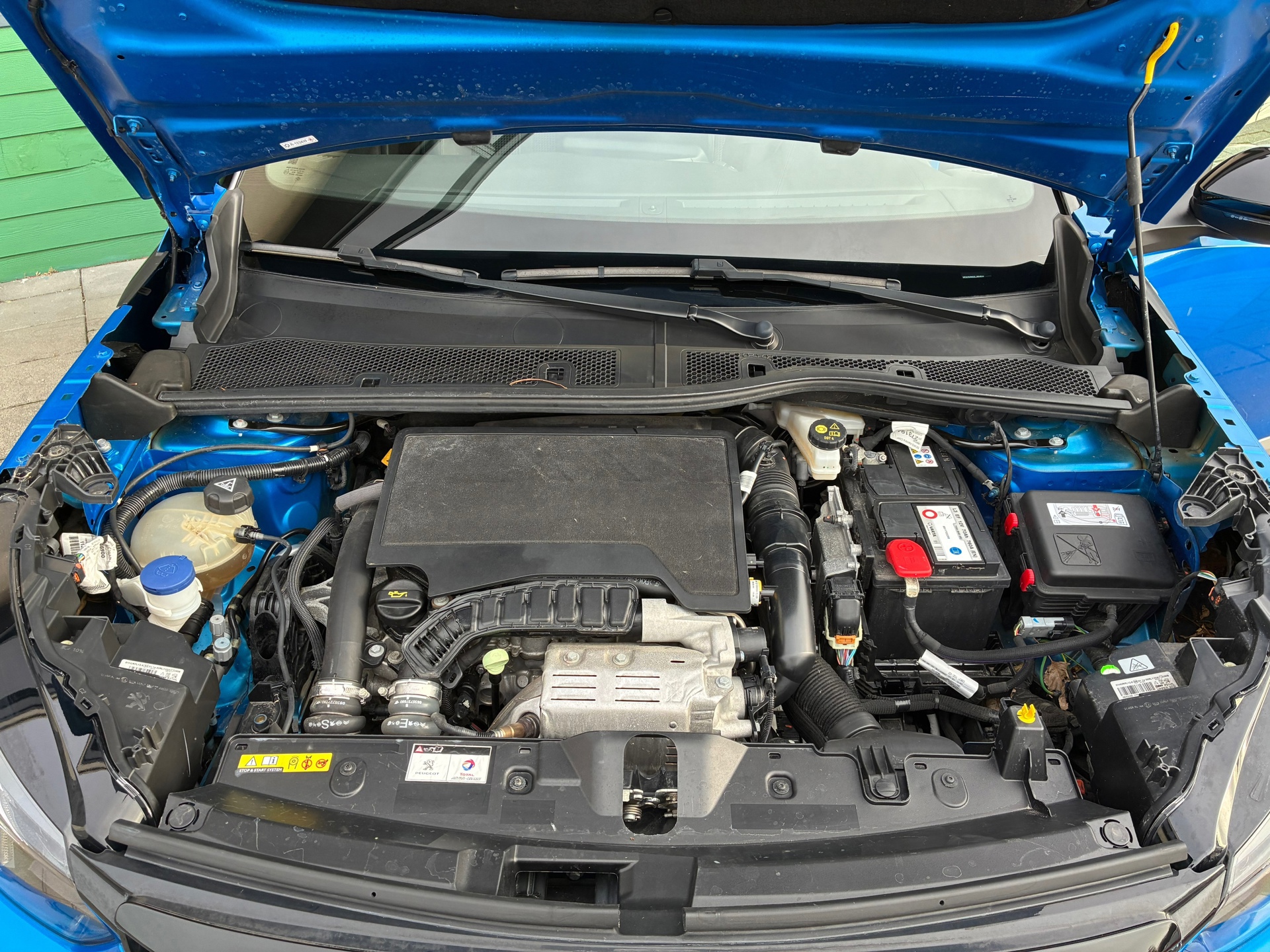 Peugeot 2008 1.2 PureTech GT-Line (2020), foto 27