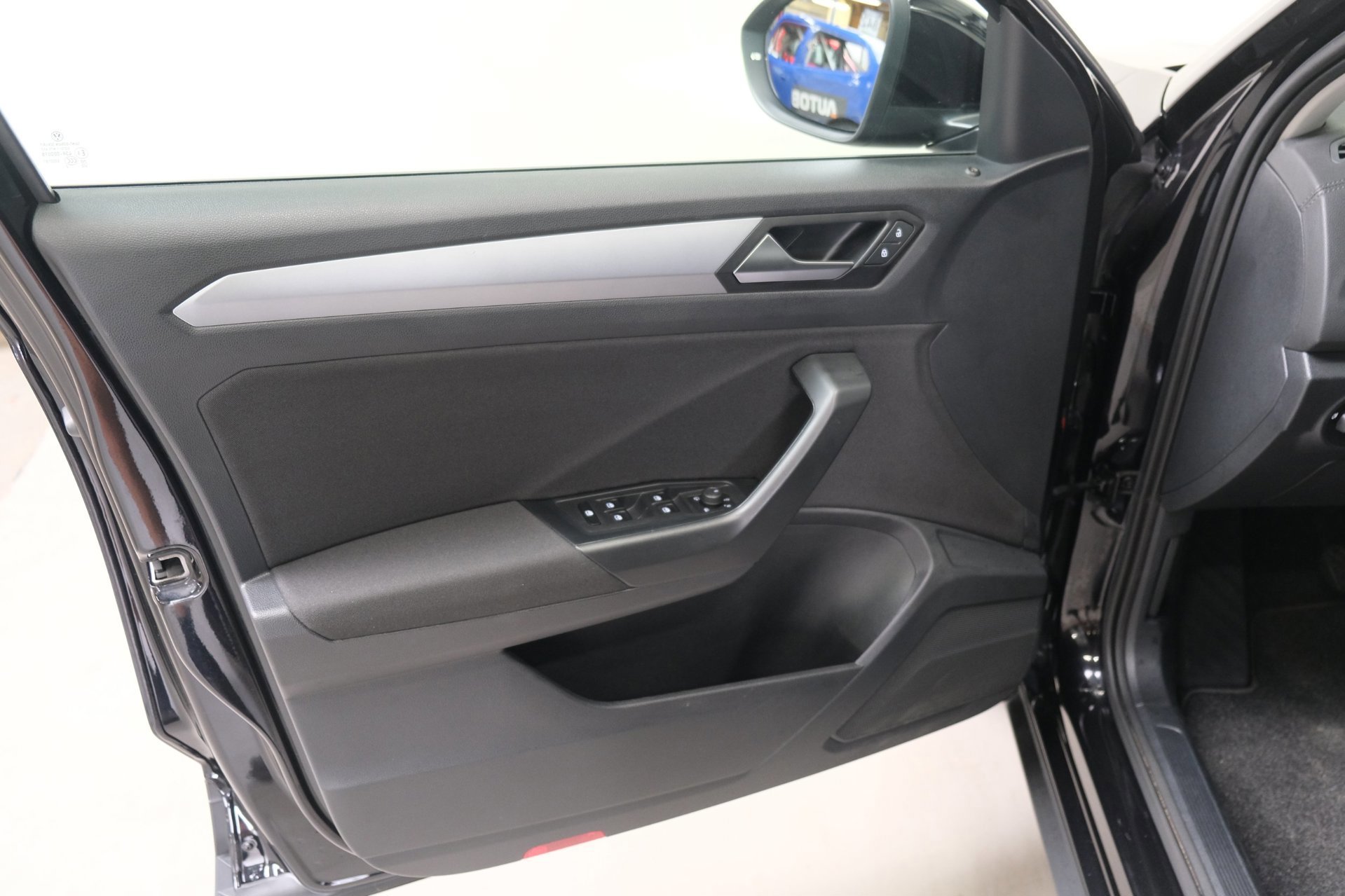 Volkswagen T-Roc 1.0 TSI Life Business (2023), foto 11