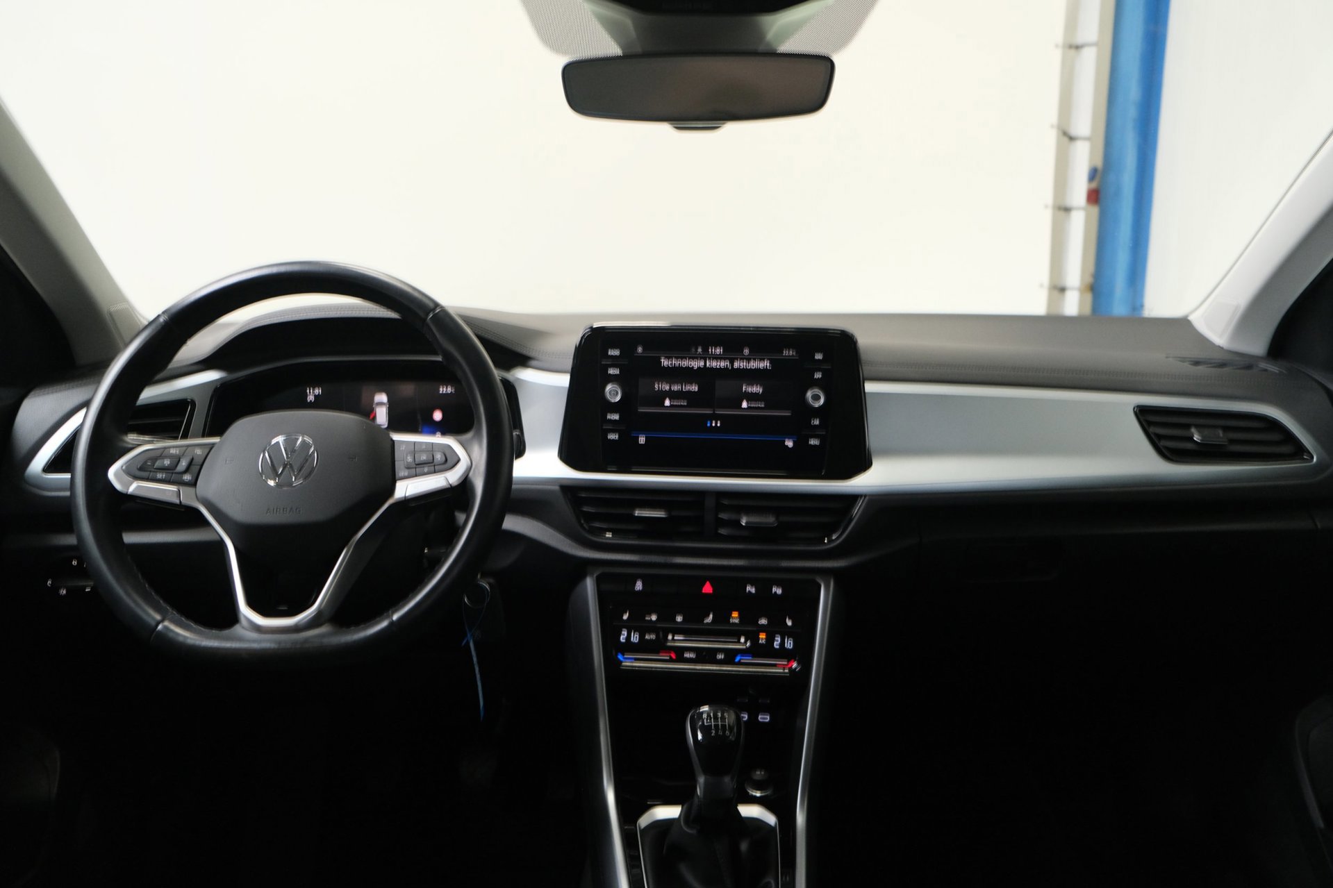 Volkswagen T-Roc 1.0 TSI Life Business (2023), foto 14