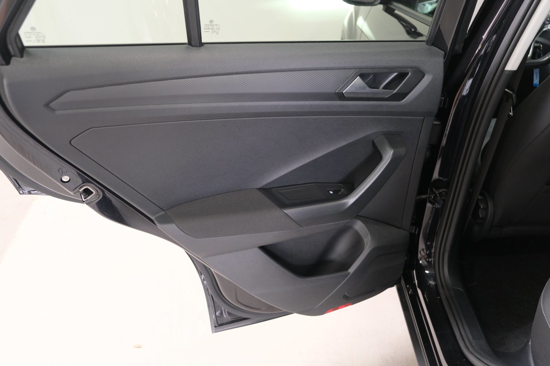 Volkswagen T-Roc 1.0 TSI Life Business (2023), foto 8