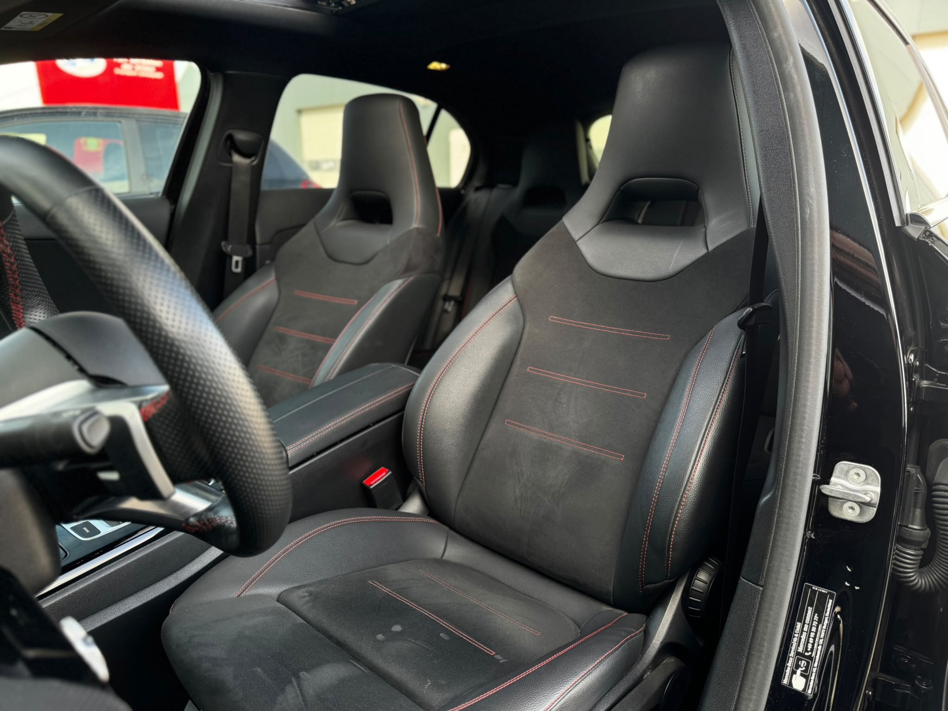 Mercedes-Benz A-klasse 250 e Star AMG Line (2024), foto 10