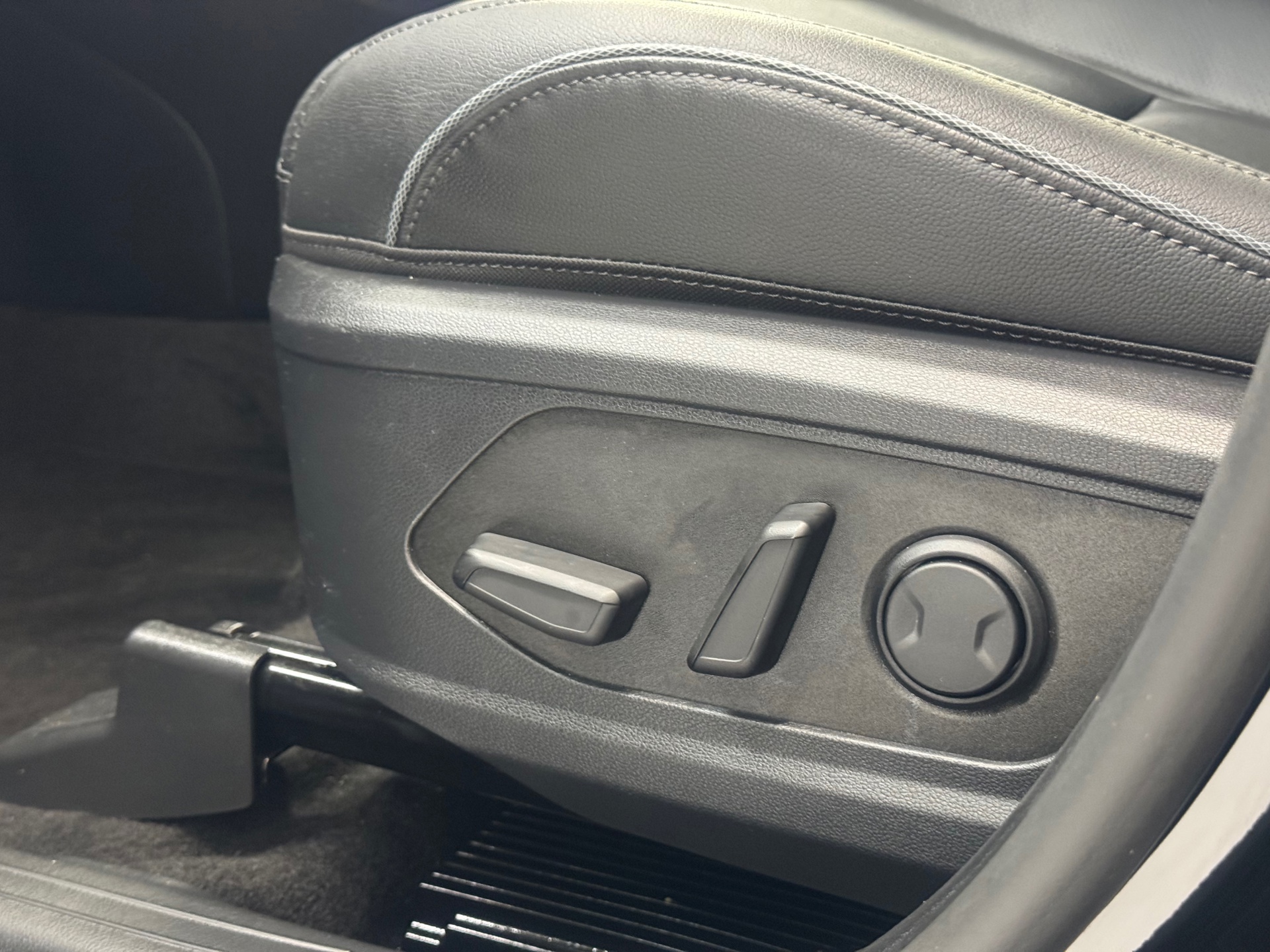 Hyundai Tucson 1.6 T-GDI PHEV Premium (2025), foto 31