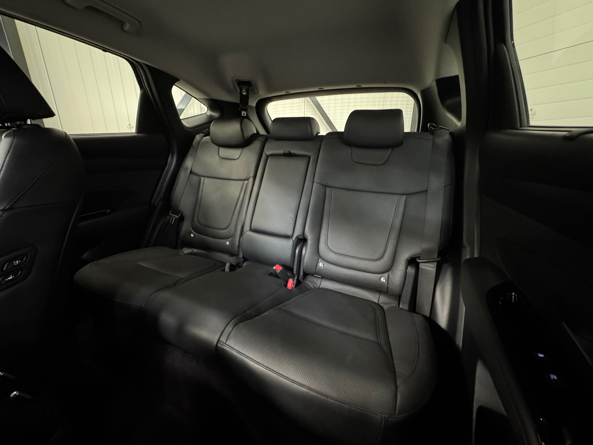 Hyundai Tucson 1.6 T-GDI PHEV Premium (2025), foto 35