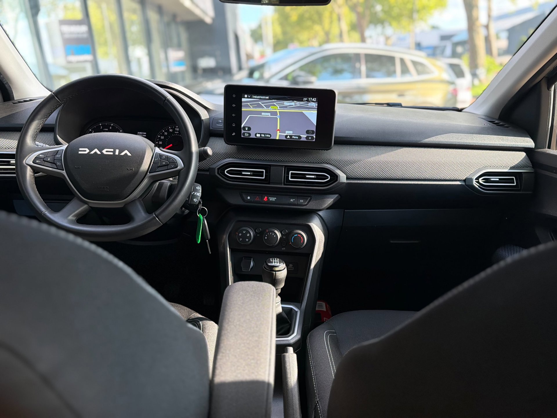 Dacia Jogger 1.0 TCe 110 Extreme (2023), foto 16