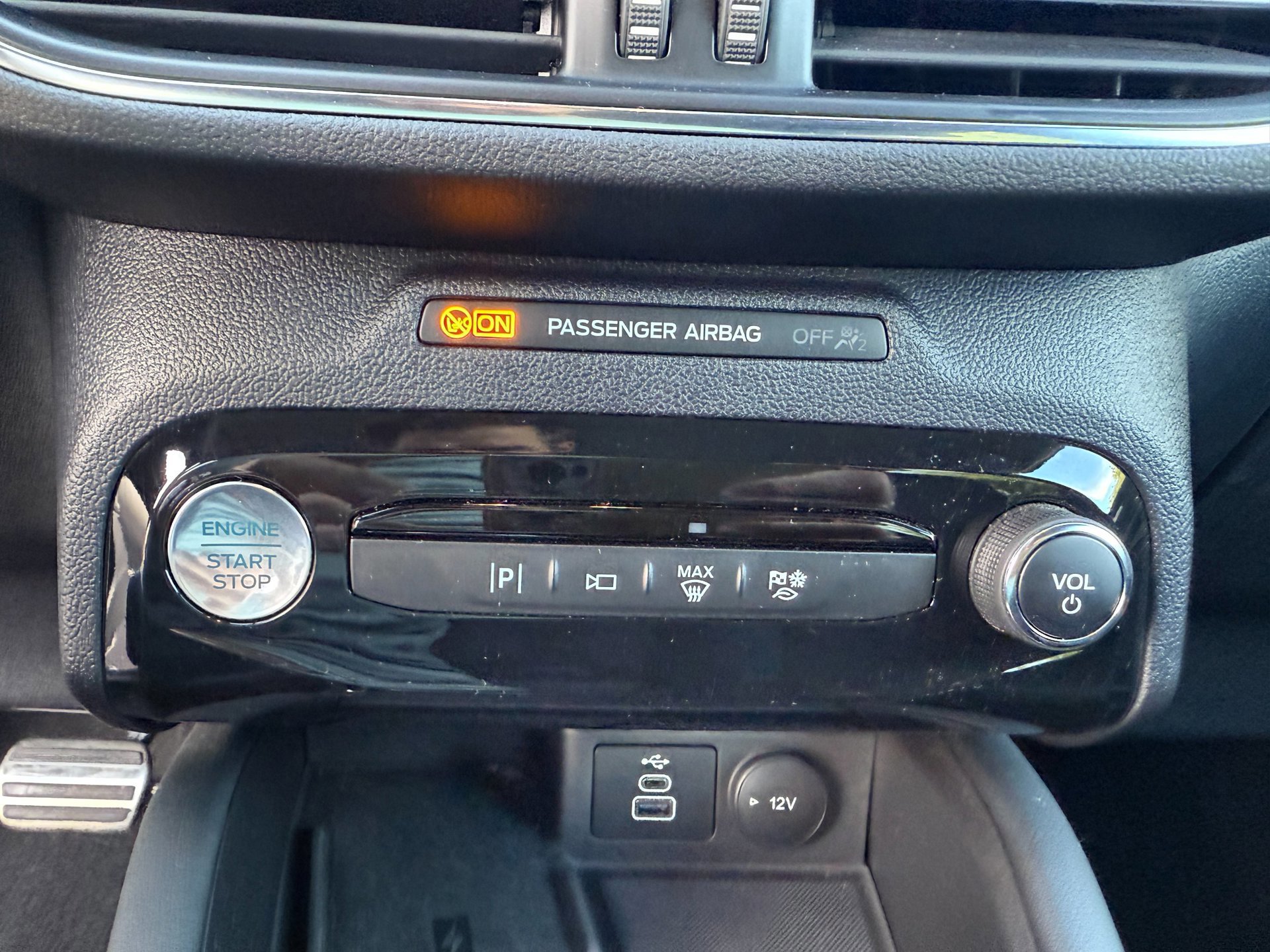 Ford Kuga 2.5 243pk PHEV Active X (2025), foto 20