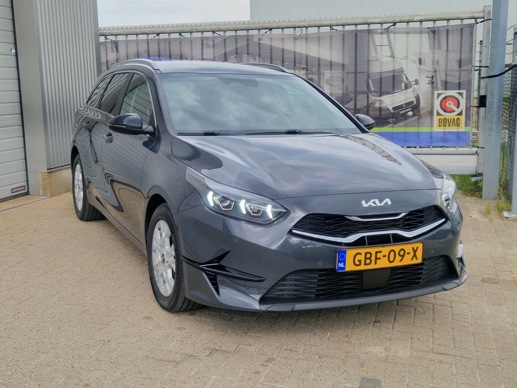 Kia Ceed Sportswagon 1.5 T-GDi DynamicPlusLine (2024), foto 2