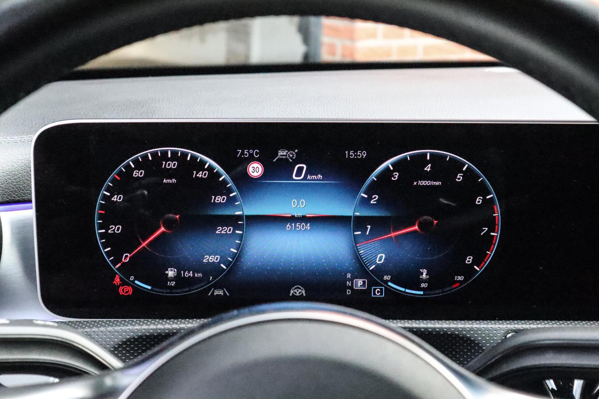 Mercedes-Benz A-klasse 220 AMG Night AMBI (2019), foto 19