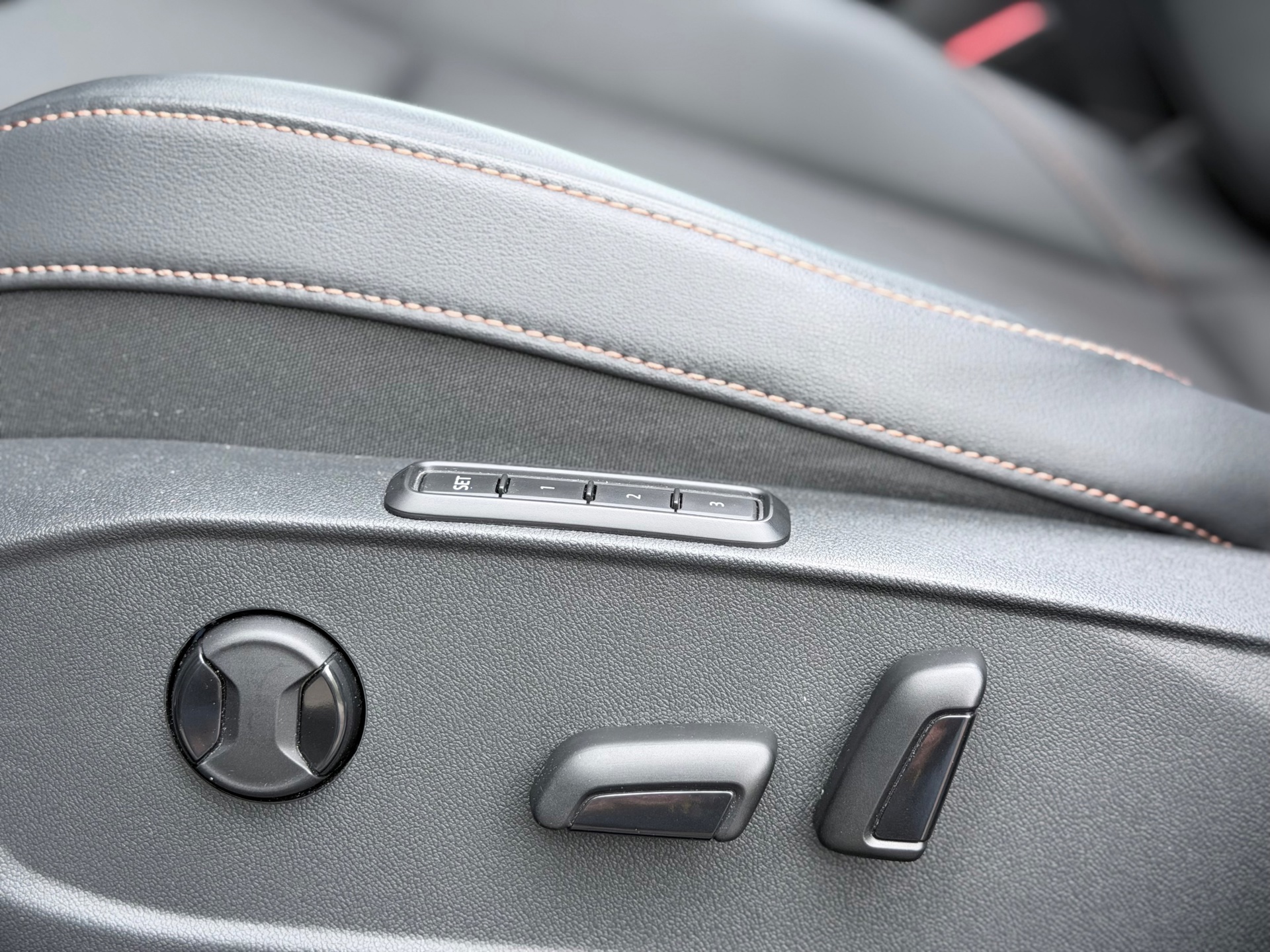 CUPRA Formentor 1.4 e-Hybrid VZ Performance (2022), foto 15