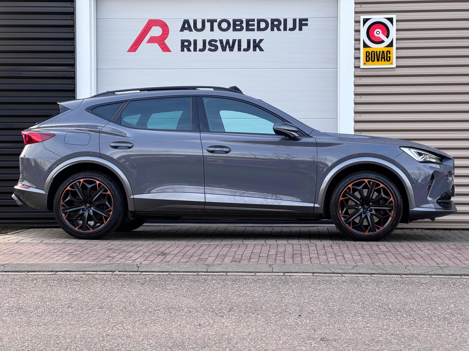 CUPRA Formentor 1.4 e-Hybrid VZ Performance (2022), foto 6