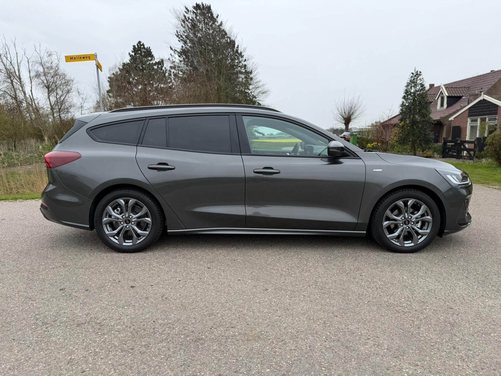 Ford Focus Wagon 1.0 EcoBoost 155 PK Hybrid ST Line (2025), foto 29