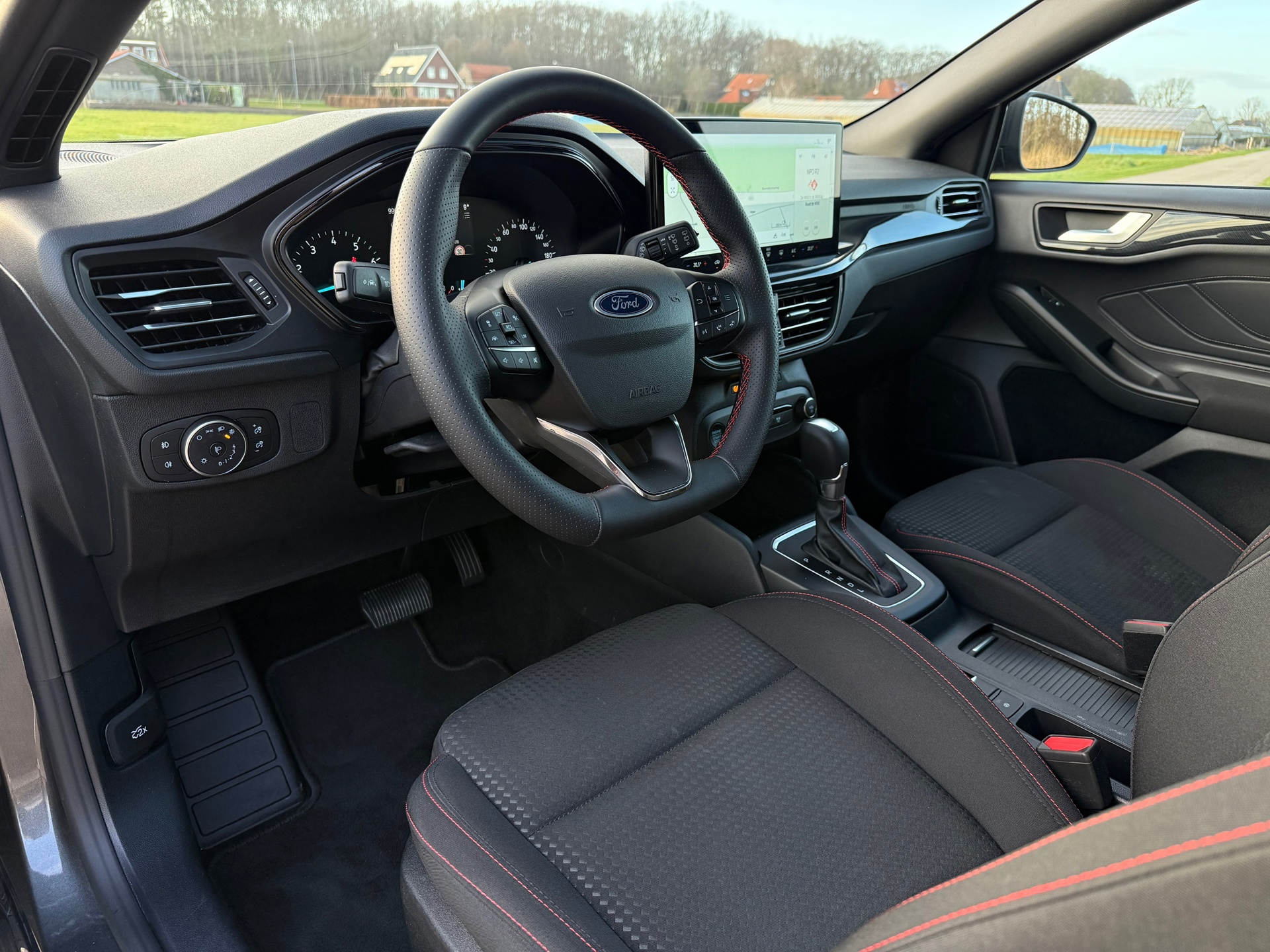 Ford Focus Wagon 1.0 EcoBoost 155 PK Hybrid ST Line (2025), foto 4