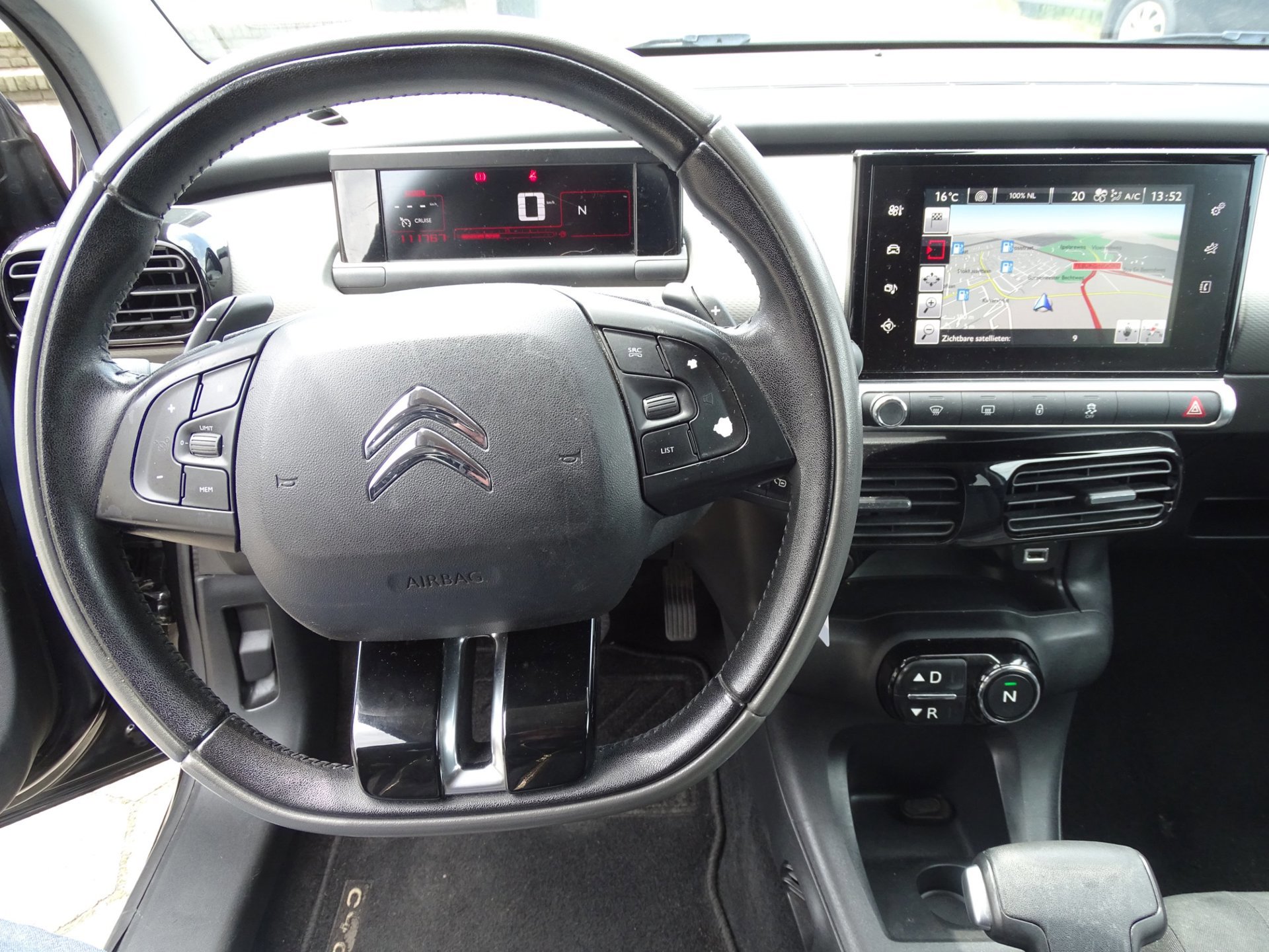Citroen C4 Cactus 1.2 PureTech Shine (2017), foto 11