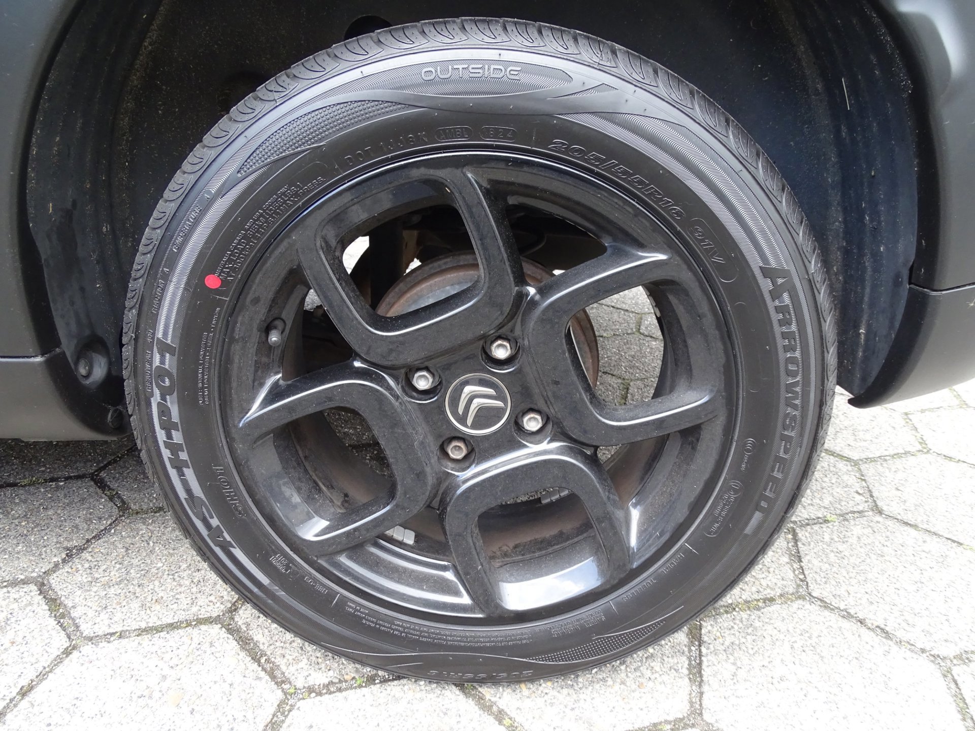 Citroen C4 Cactus 1.2 PureTech Shine (2017), foto 19