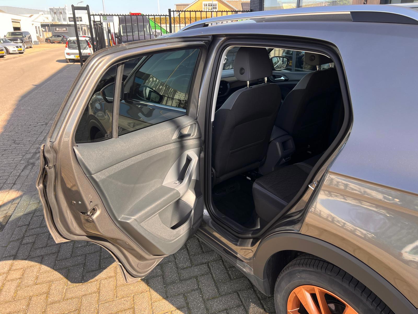 Volkswagen T-Cross 1.5 TSI Style Business R 7 traps DSG (2020), foto 5