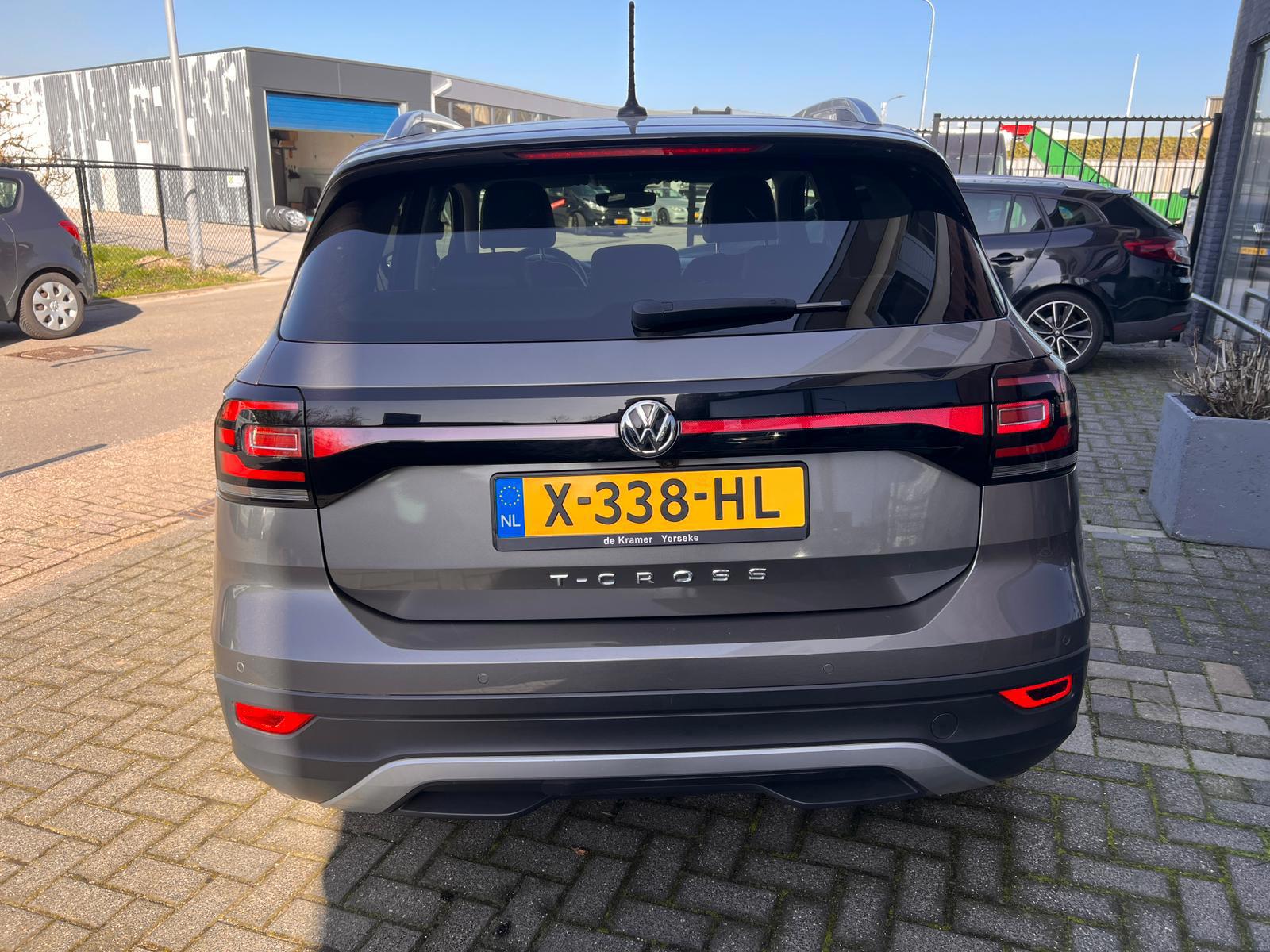 Volkswagen T-Cross 1.5 TSI Style Business R 7 traps DSG (2020), foto 6