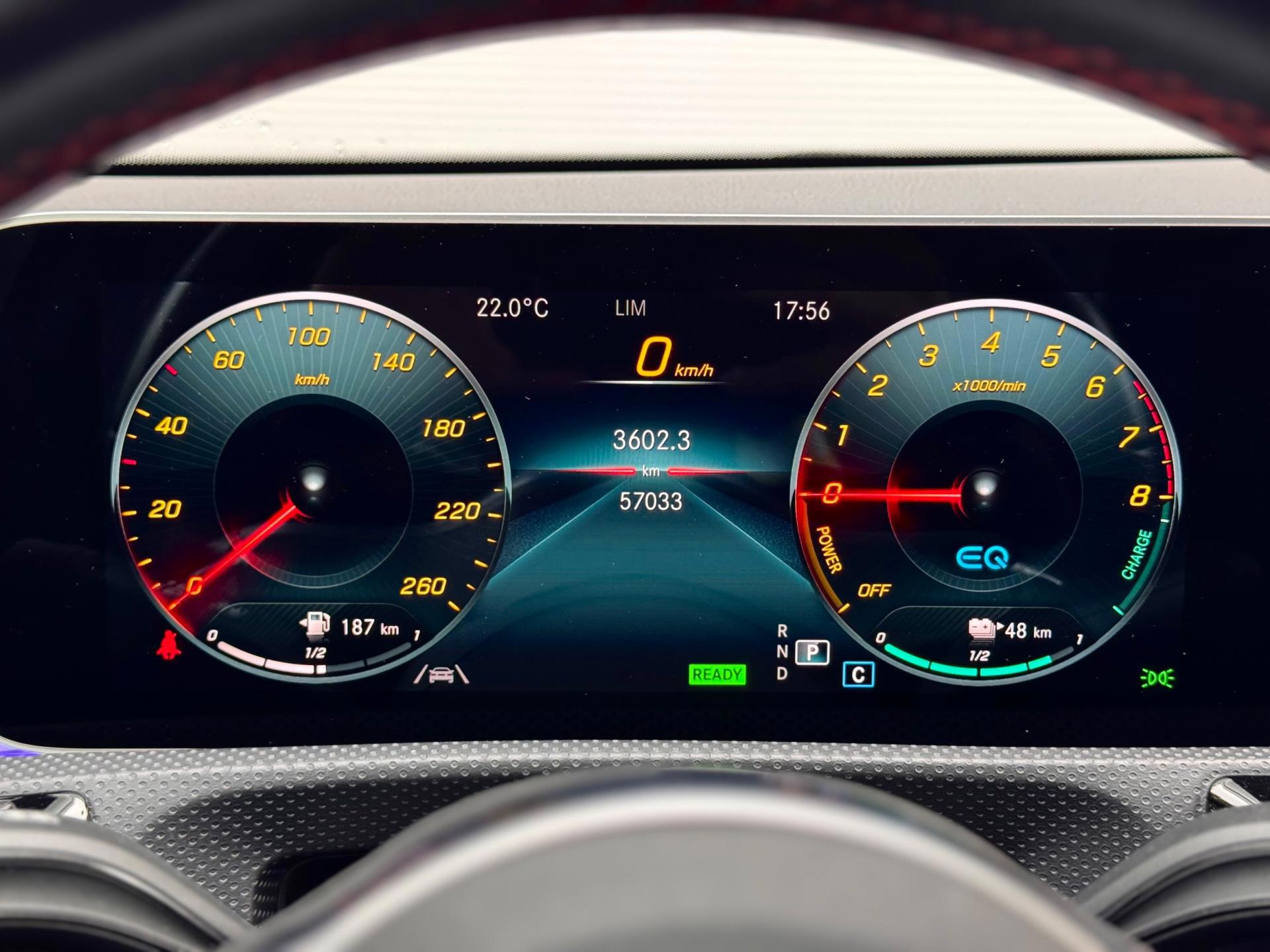 Mercedes-Benz A-klasse 250 e AMG (2020), foto 24